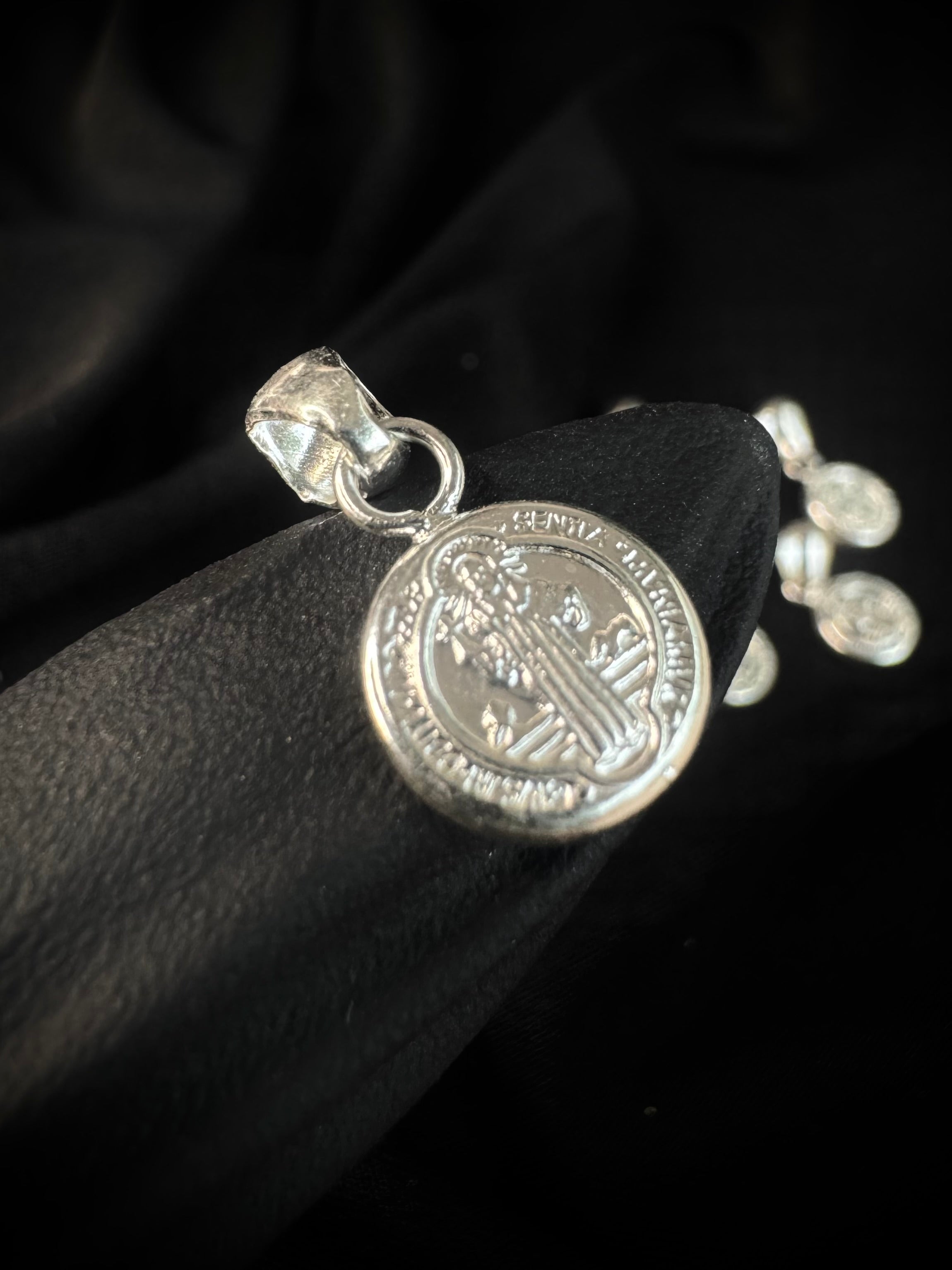 DIJE MEDALLA SAN BENITO 1.02gr / 1.02cm / PLATA