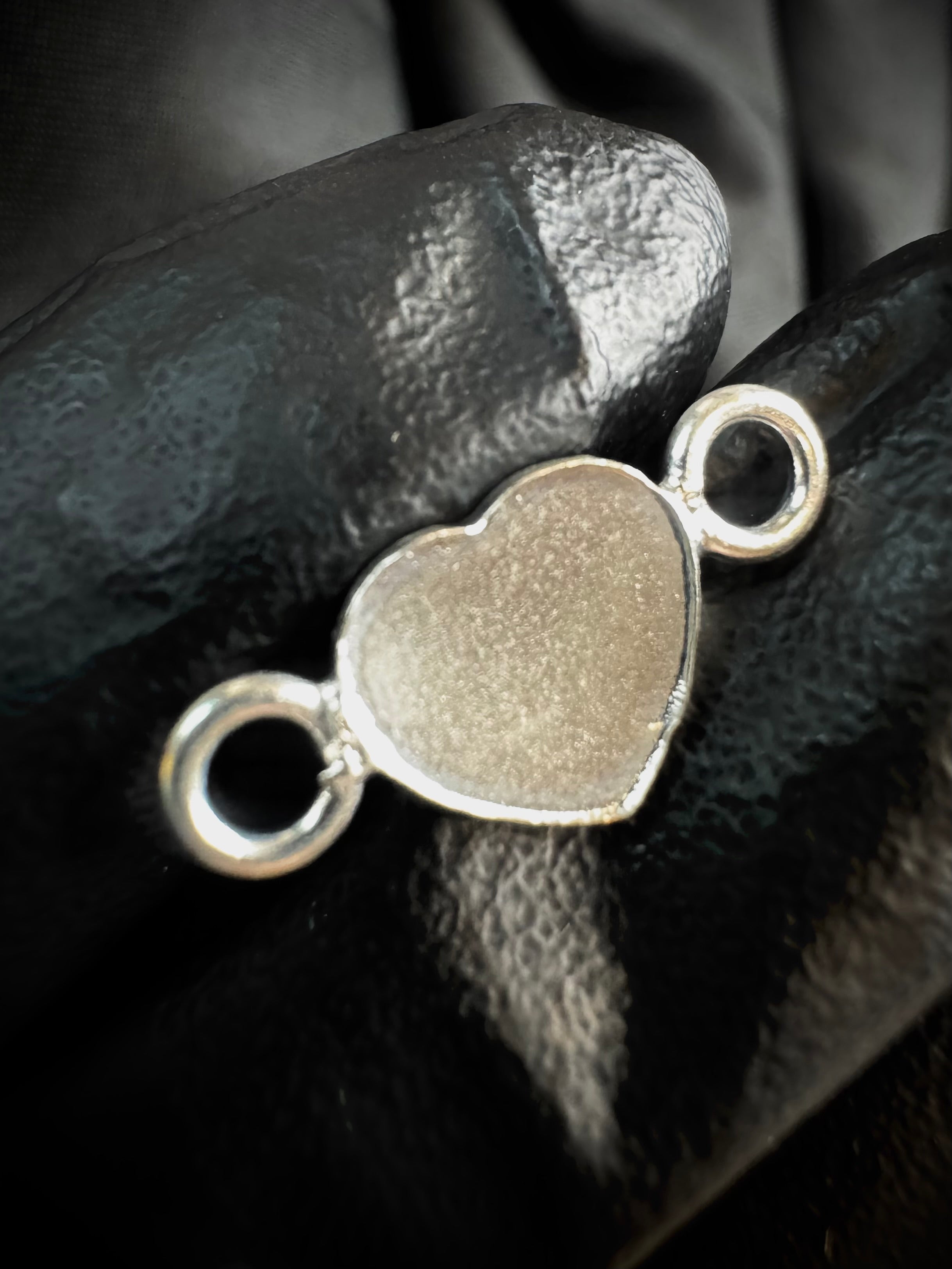 HERRAJE CORAZON 0.9gr / 0.7cm / PLATA