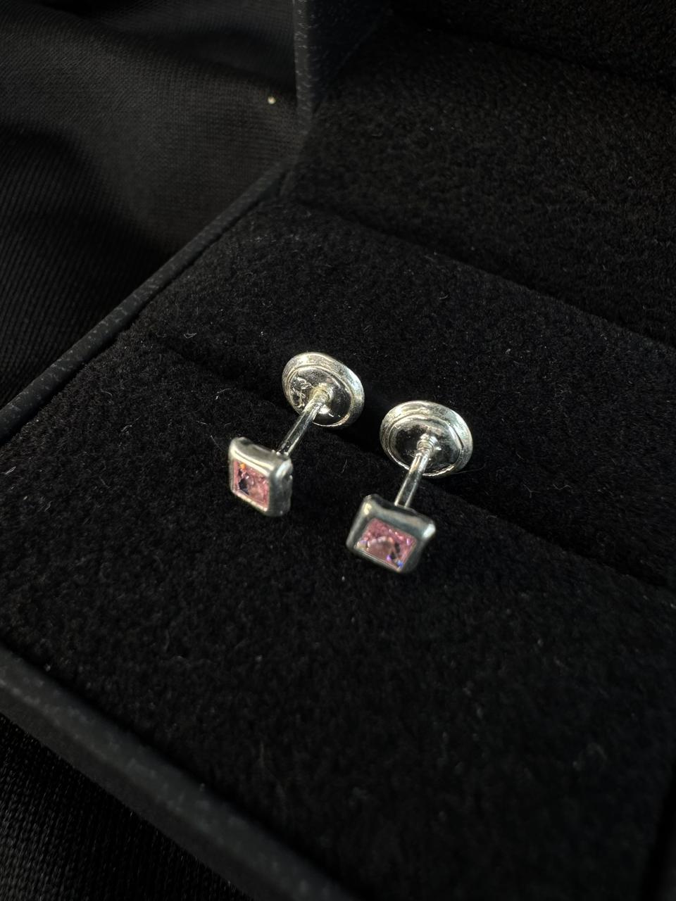 TOPOS CUADRADO MINI ROSA 0.6gr / PLATA (Joya)