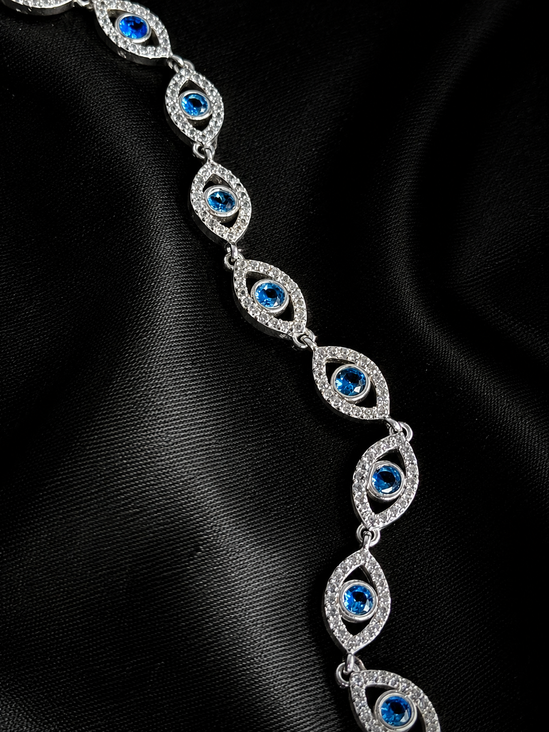 PULSO AJNA SWAROVSKI AZUL 11.25gr / 18cm / PLATA Esp. Esp.