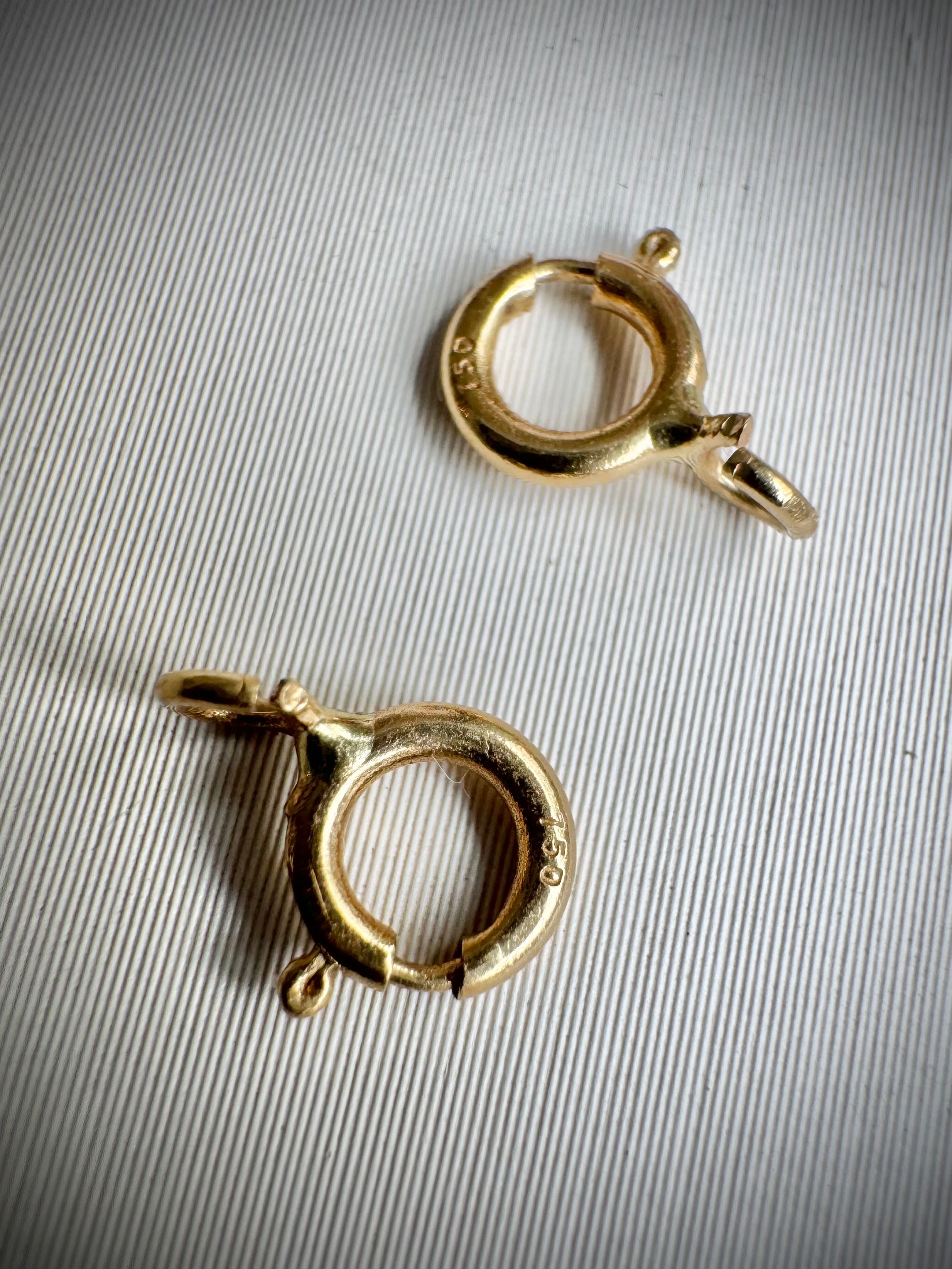 BROCHE RIAZA 0.07gr / ORO AMARILLO Nac