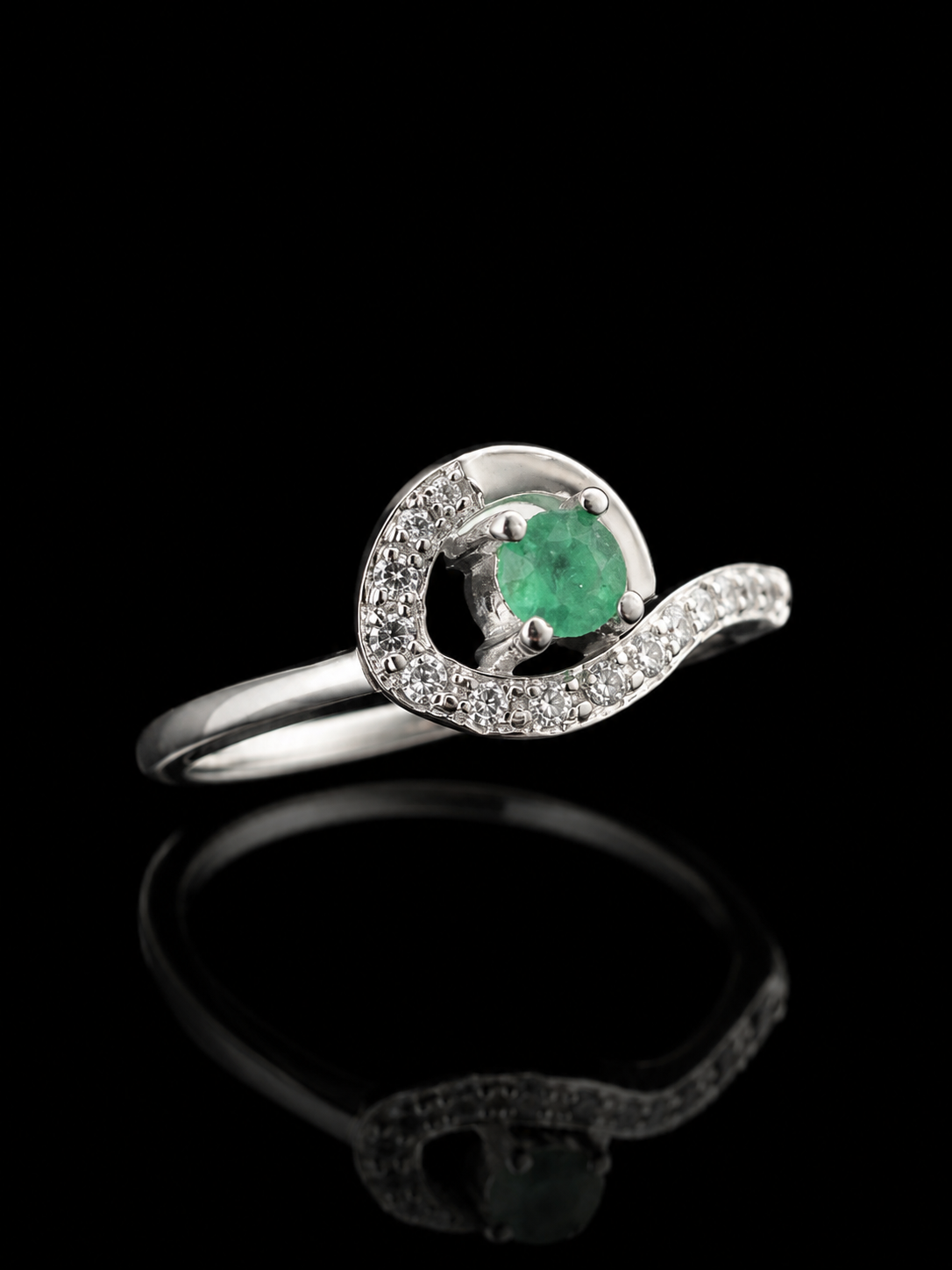 SOLITARIO CATALINA ESMERALDA SWAROVSKI 2.2gr / TALLA 5 / PLATA (Joya)