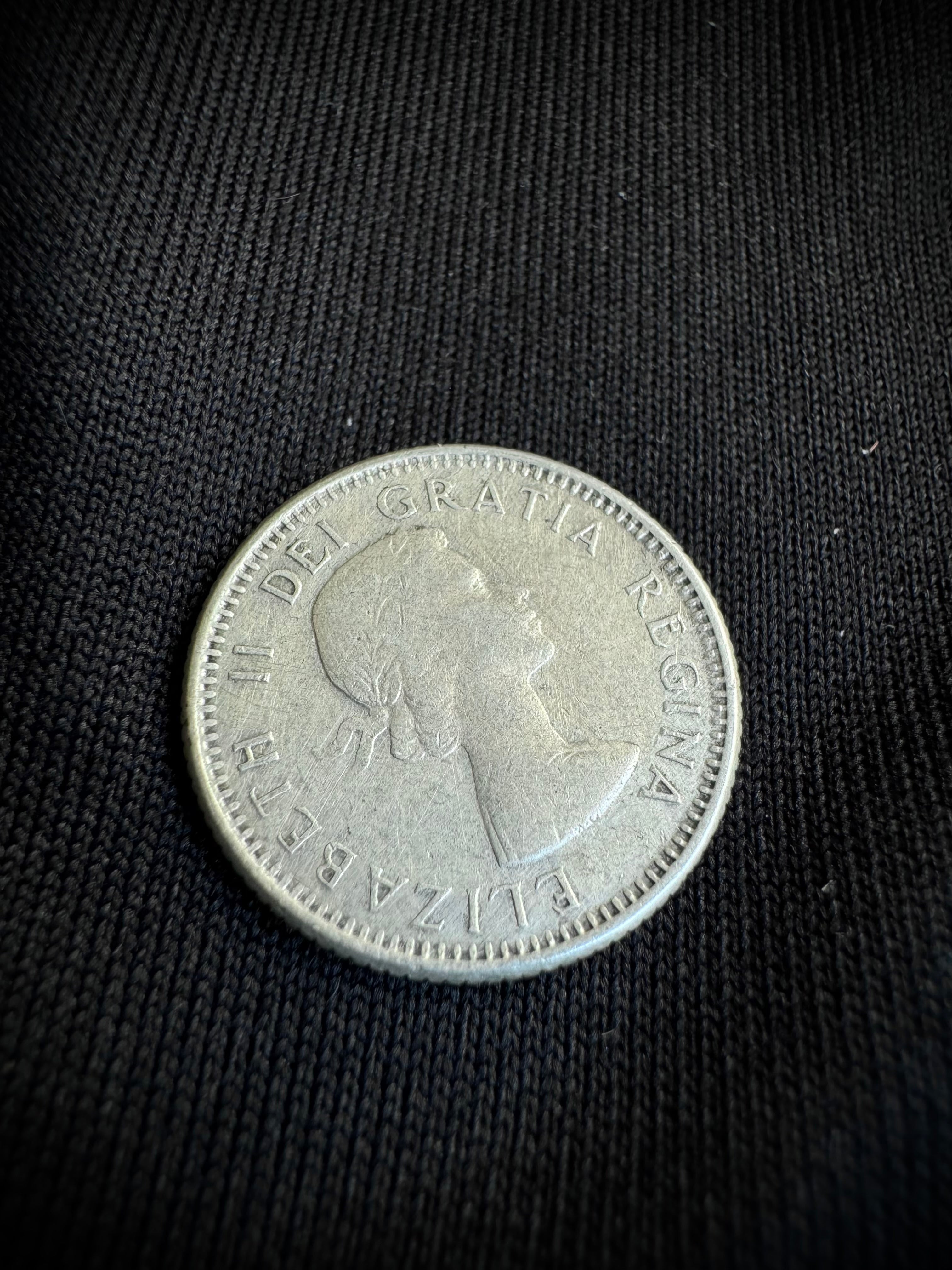 MONEDA CANADA 1960 2.32gr / 1.7cm / PLATAMONEDA