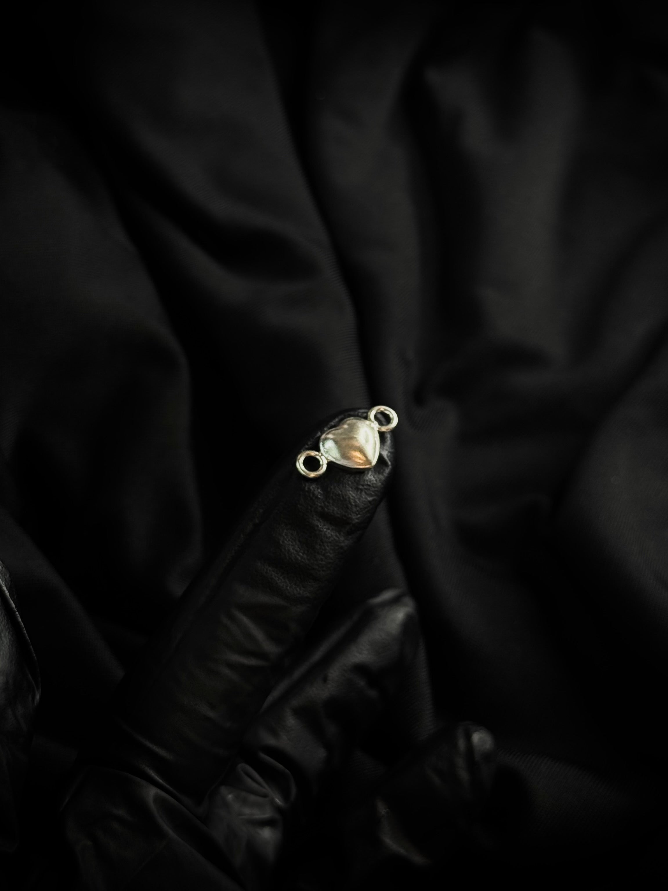 HERRAJE CORAZON 0.9gr / 0.7cm / PLATA