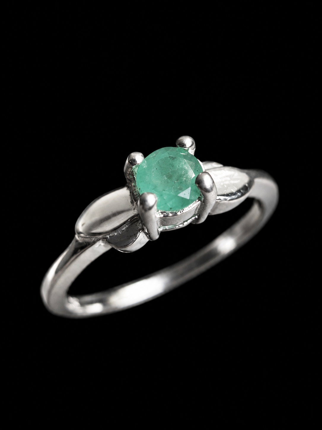 SOLITARIO CHIARA ESMERALDA 1.66gr / TALLA 5 / PLATA (Joya)