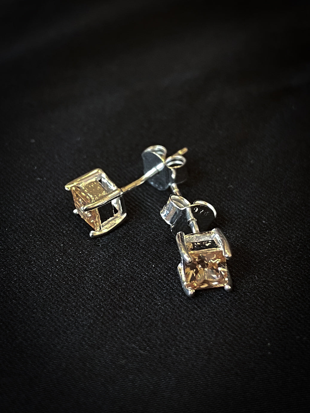TOPOS CUADRADO SWAROVSKI NARANJA