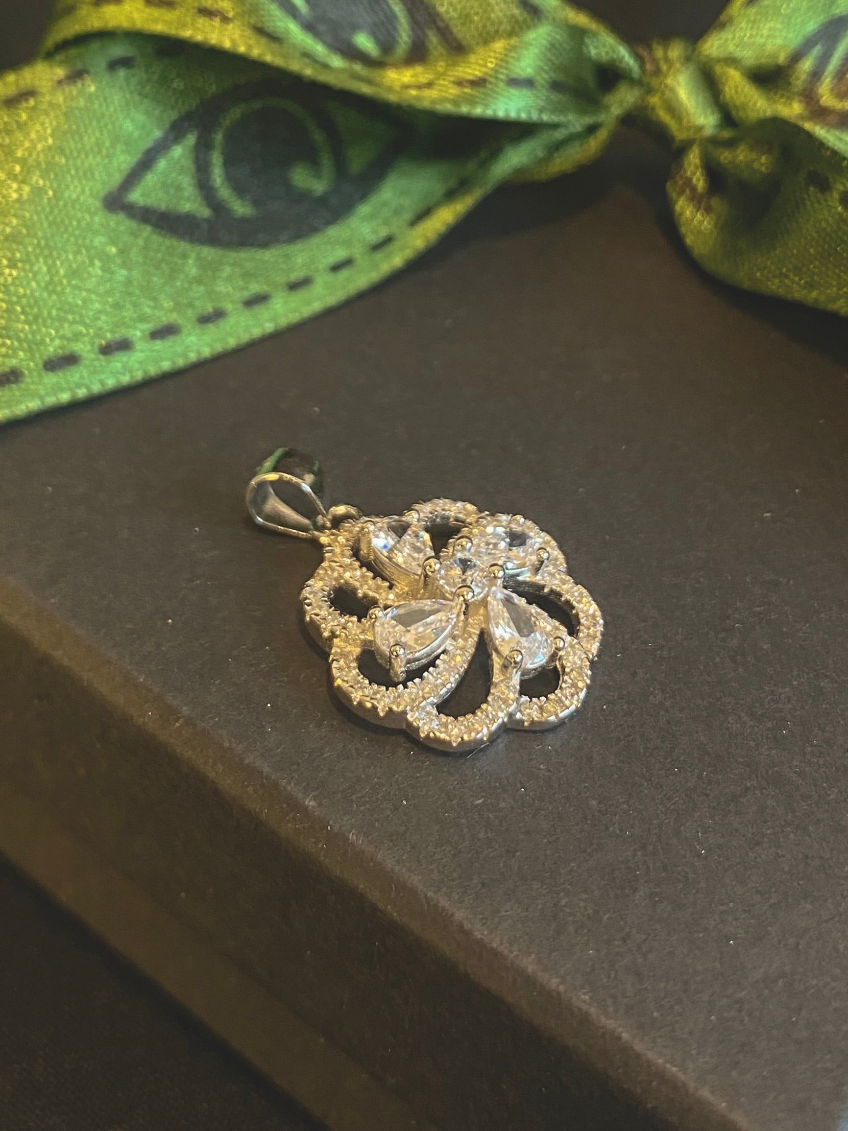 DIJE FLOR ESPIRAL SWA2,5CM