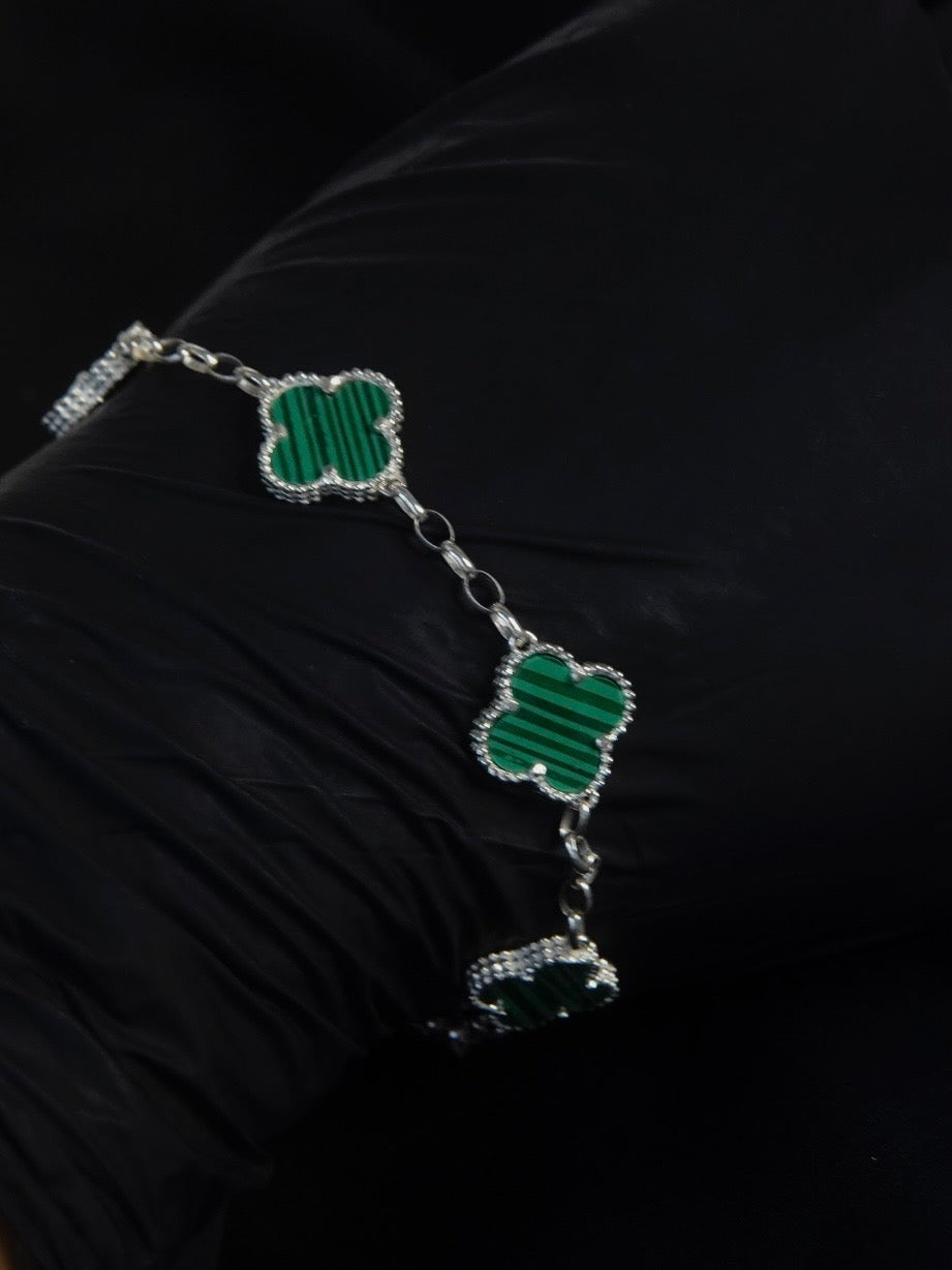 PULSO TREBOL GRANDE VERDE 19.5 CM AJUSTABLE A 18CM 6.73gr / 19.5cm / Plata Esp.