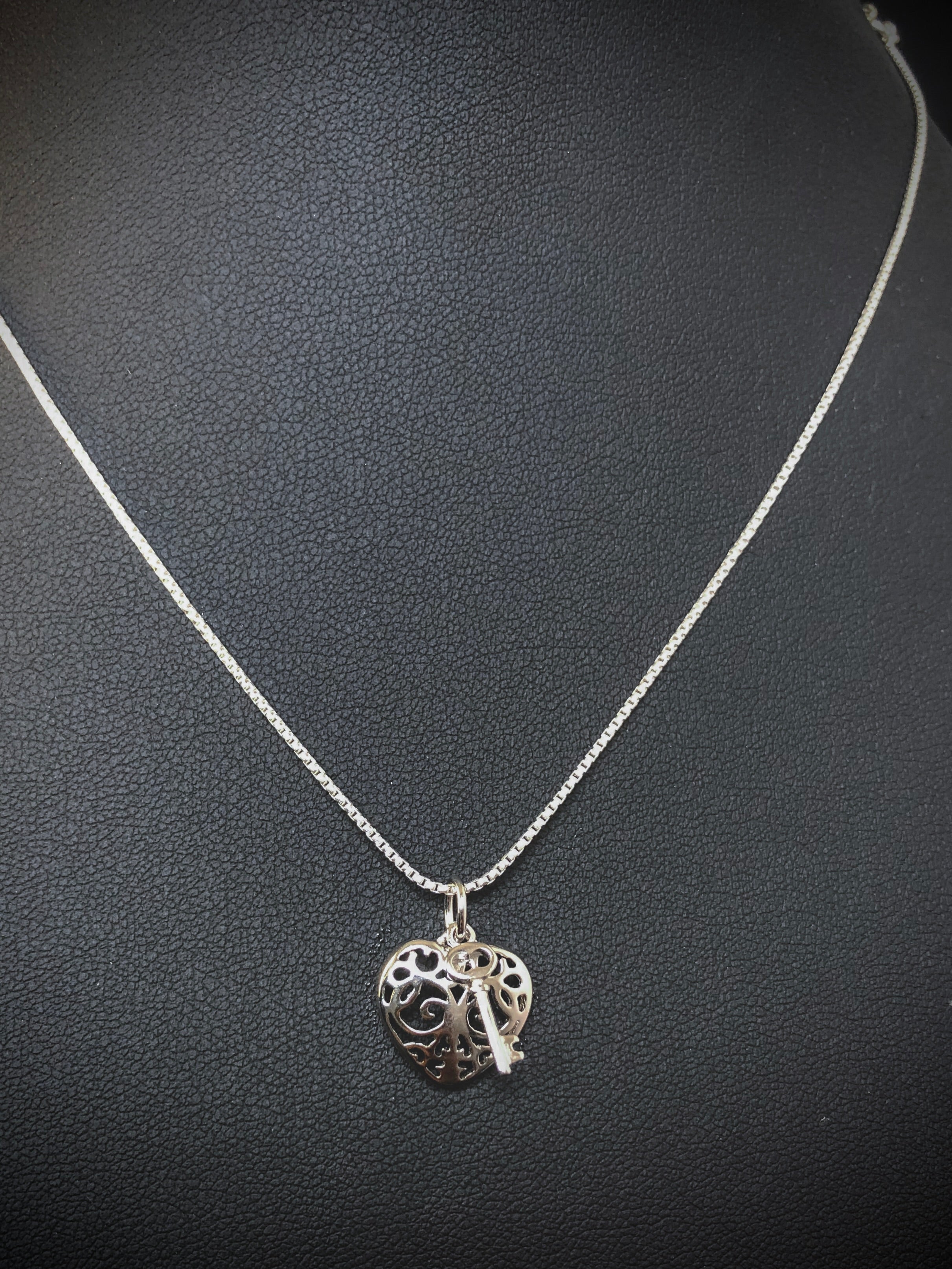 DIJE CORAZON CON LLAVE 1,6CM