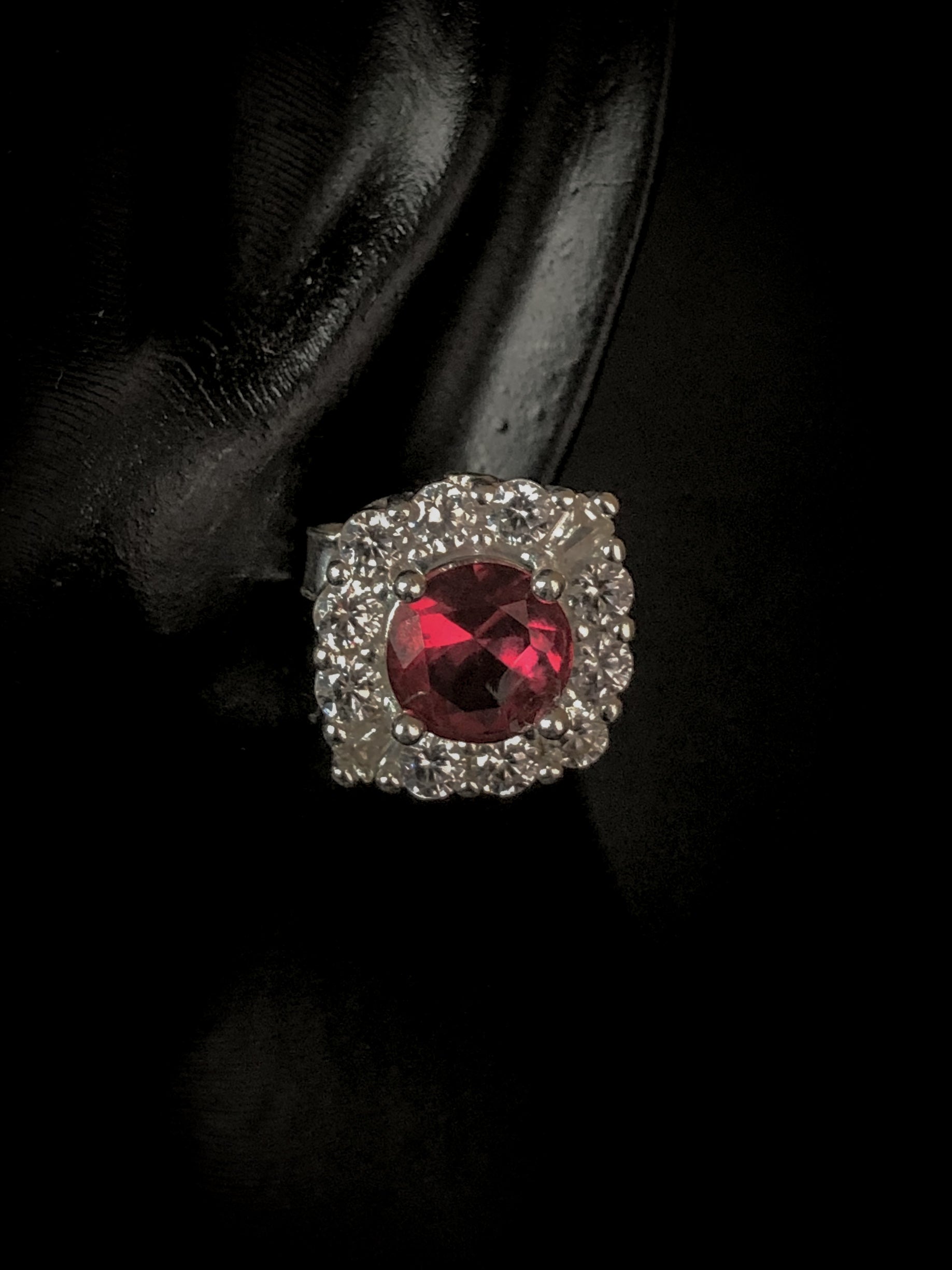 TOPOS OJOS SWAROVSKI FUCSIA