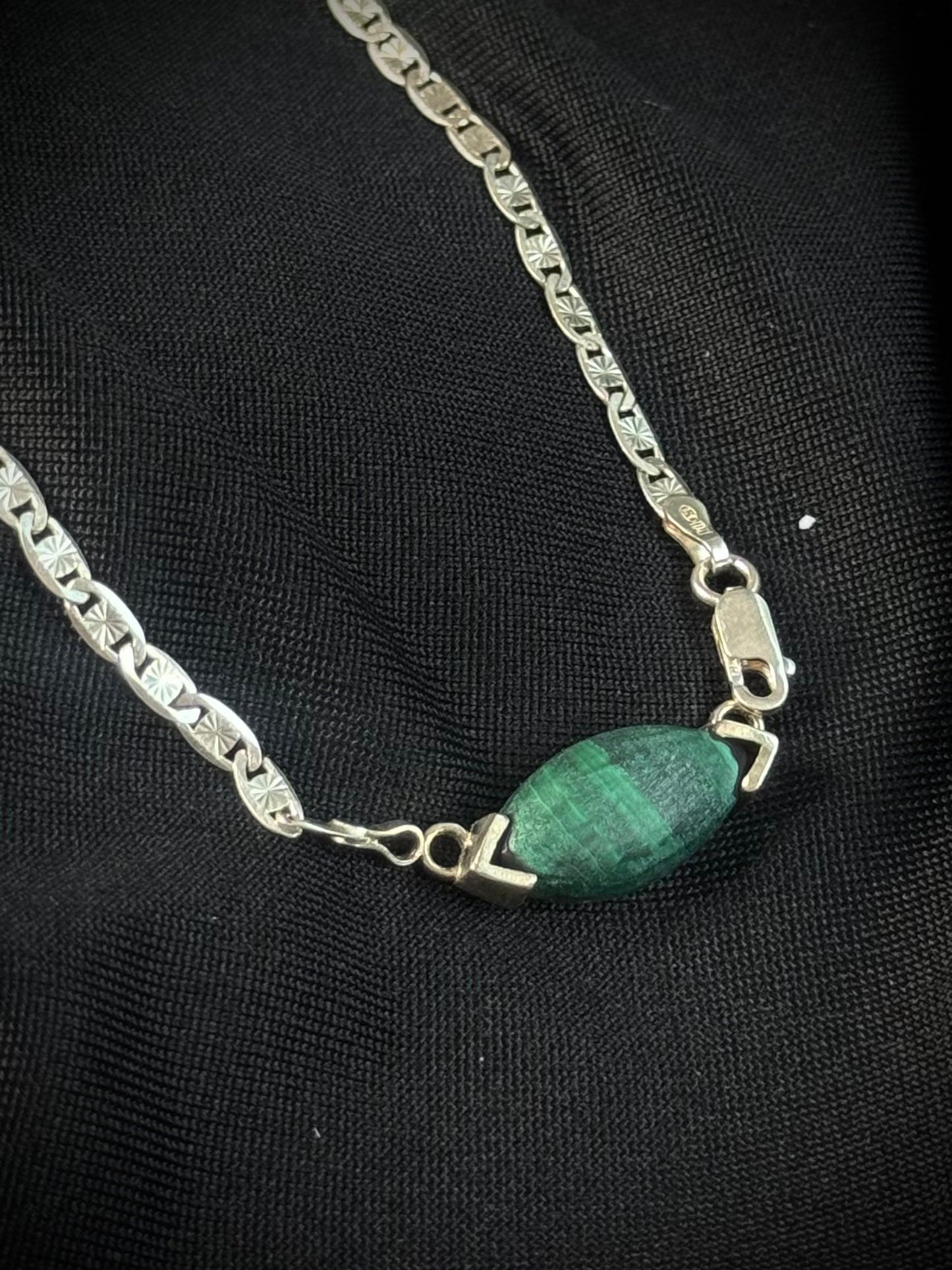 HERRAJE MALAQUITA PROFUNDO 3gr / 1cm / PLATA