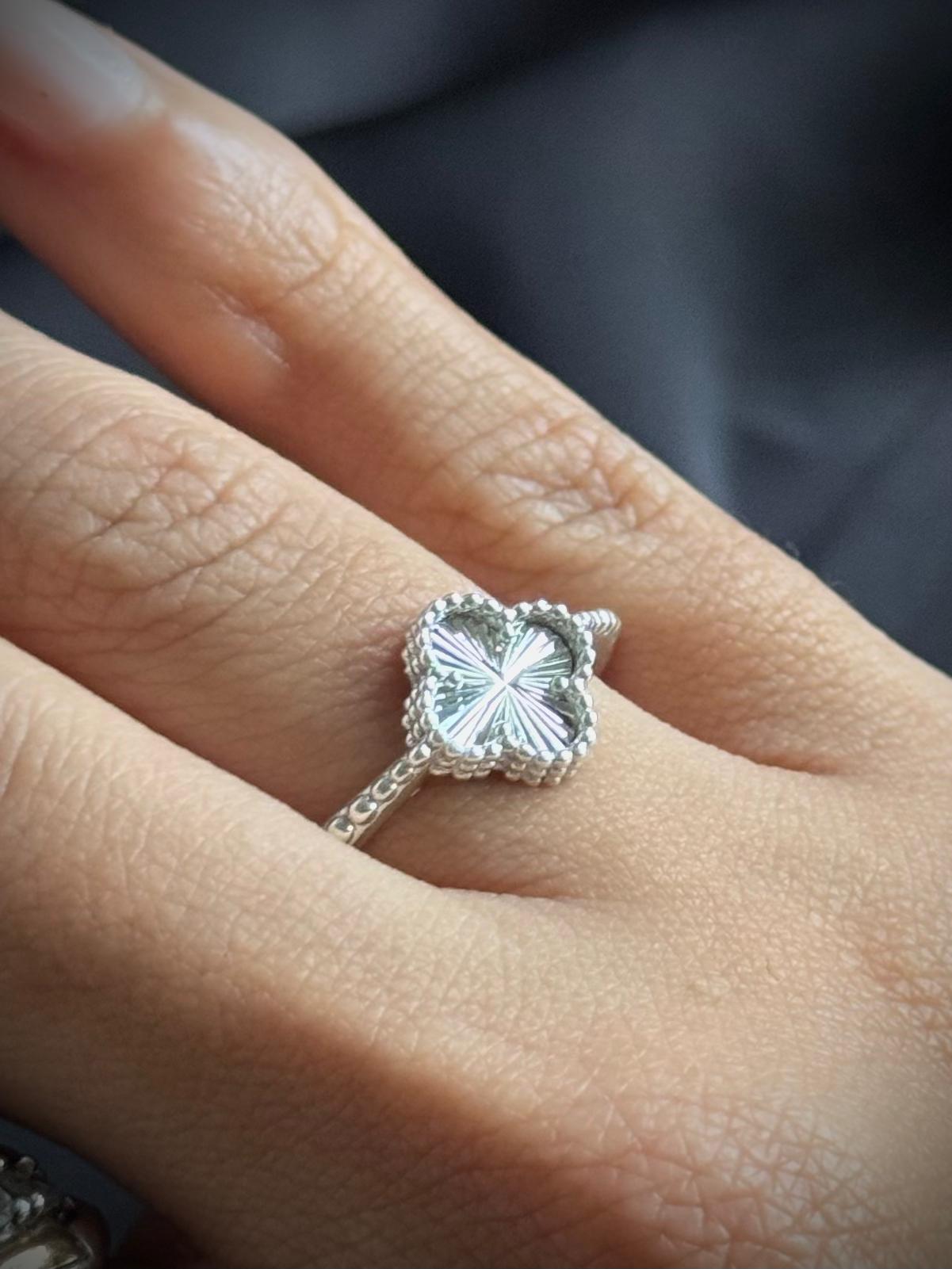 ANILLO TRÈBOL