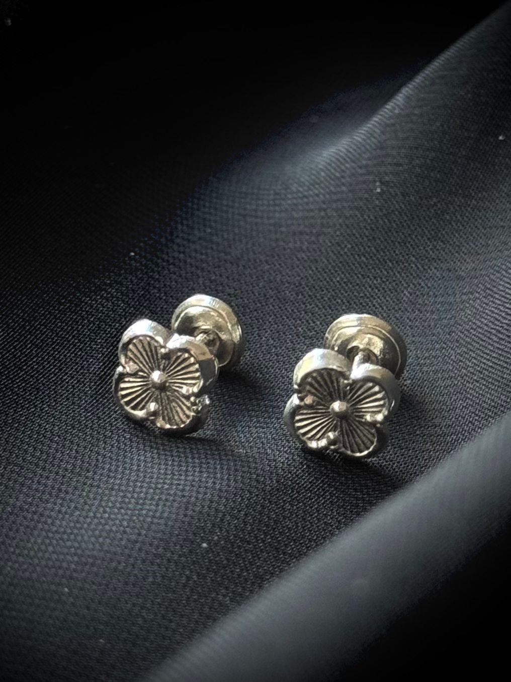 TOPOS TREBOL MINI DIAMANTADOS ROSCA