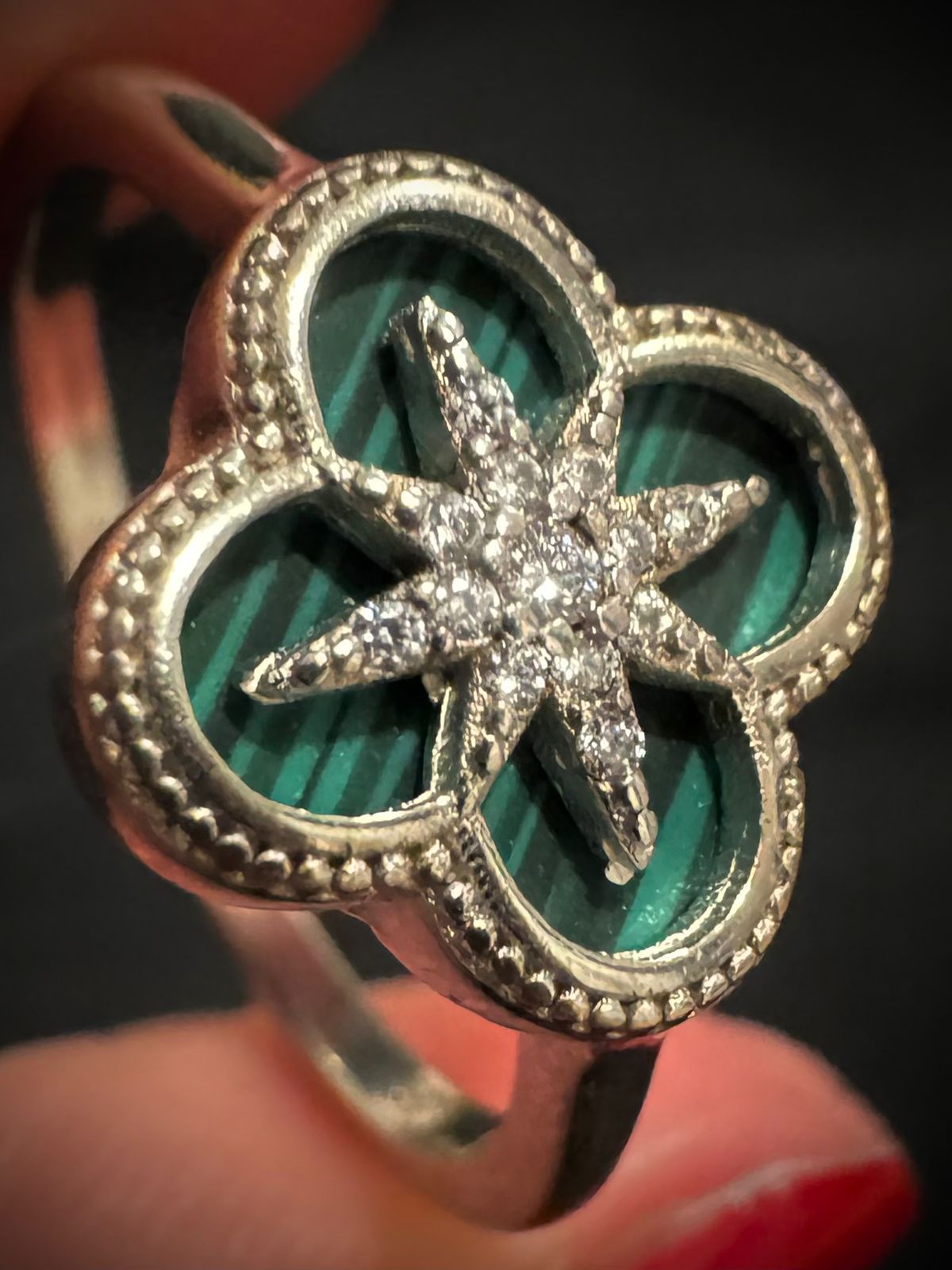 ANILLO LUXURY TREBOL VERDE