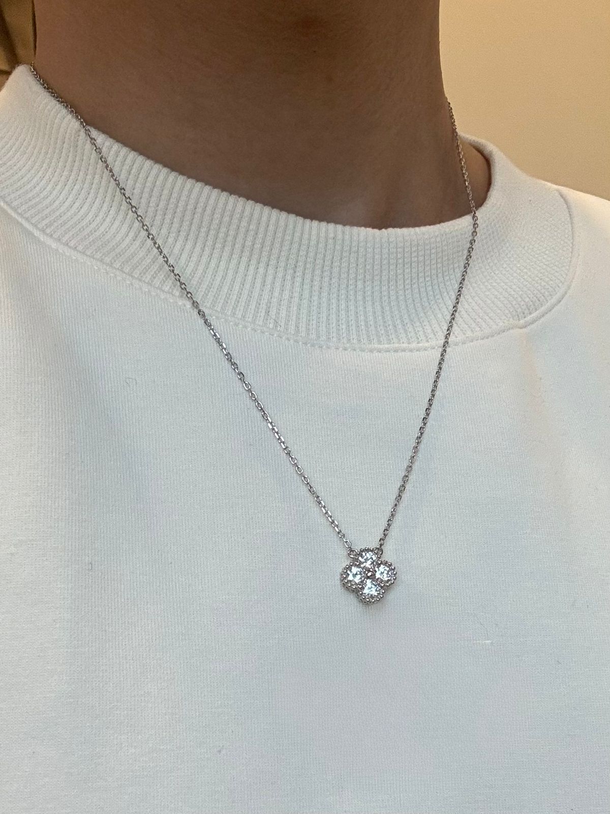 CADENA TREBOL MOISSANITAS