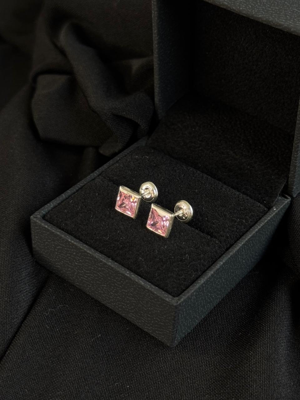 TOPOS CUADRADO CIRCON ROSA 1.33gr / PLATA (Joya)