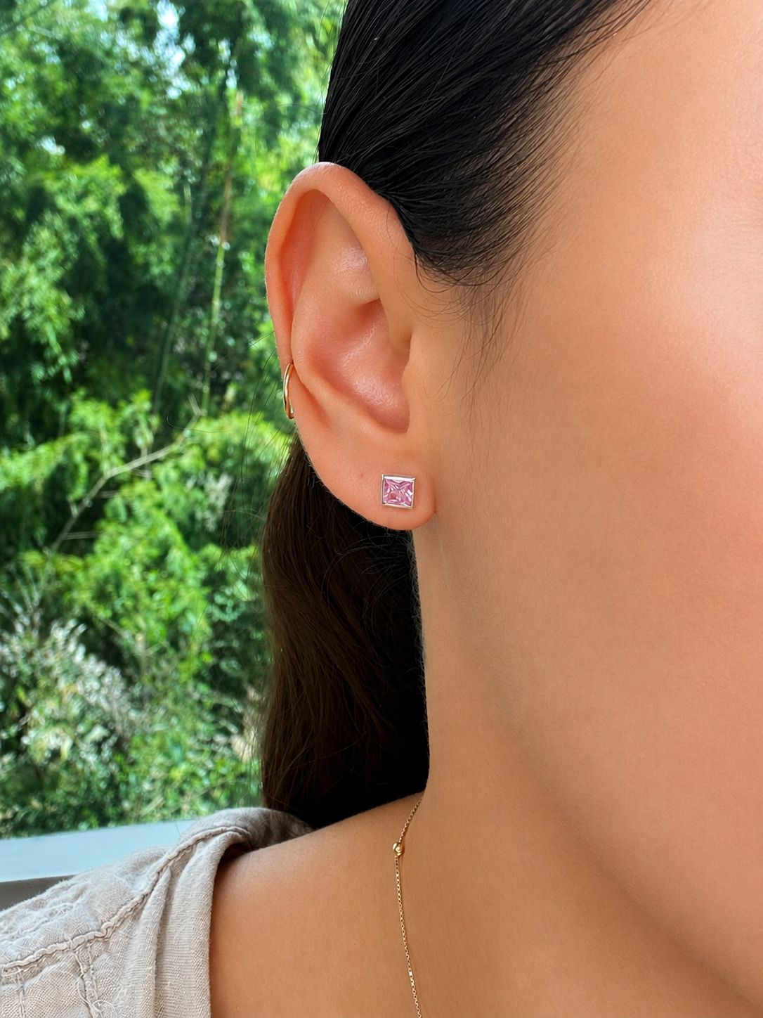 TOPOS CUADRADO ROSA 1.01gr / PLATA (Joya)