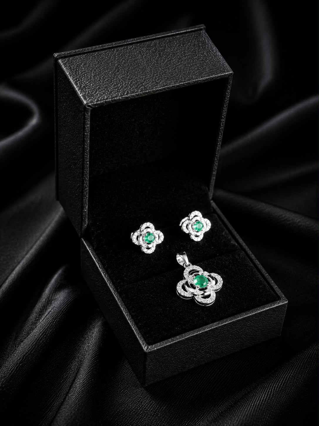SET FIORI ESMERALDA 3.01gr / PLATA (Joya)