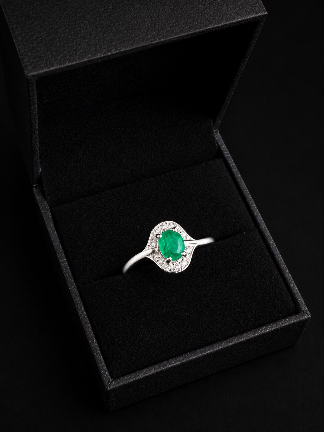 SOLITARIO COLETTE ESMERALDA 2.23gr / TALLA 7 / PLATA (Joya)