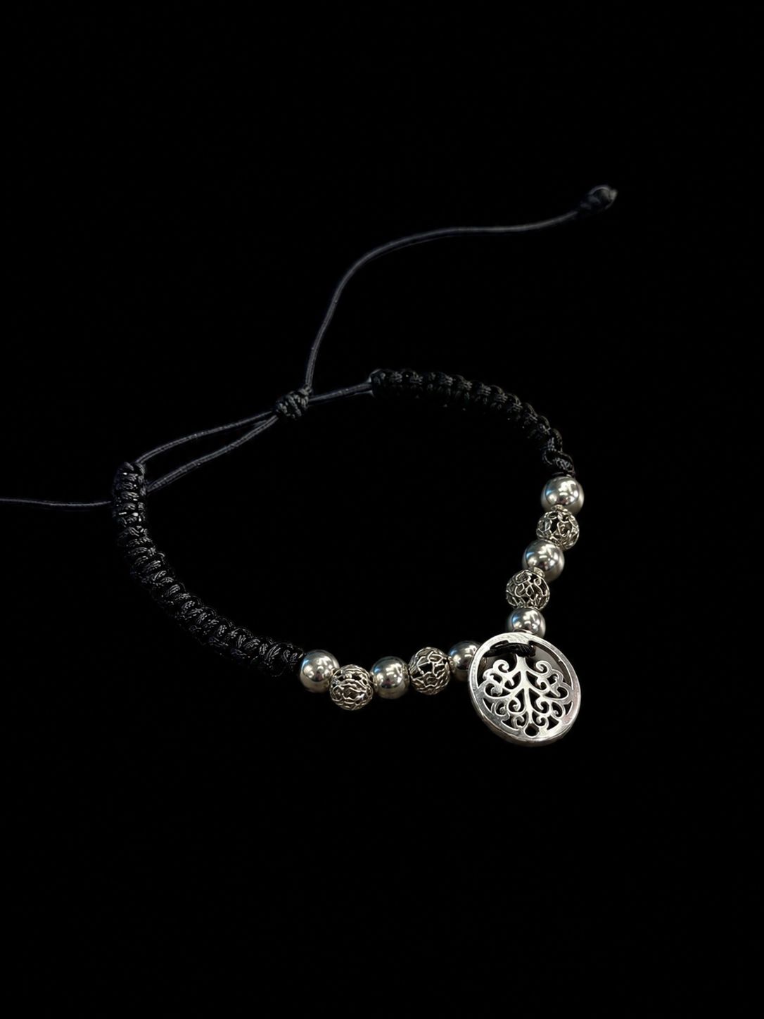 PULSERA HILO NEGRO ARBOL DE LA VIDA 2.23gr / PLATA