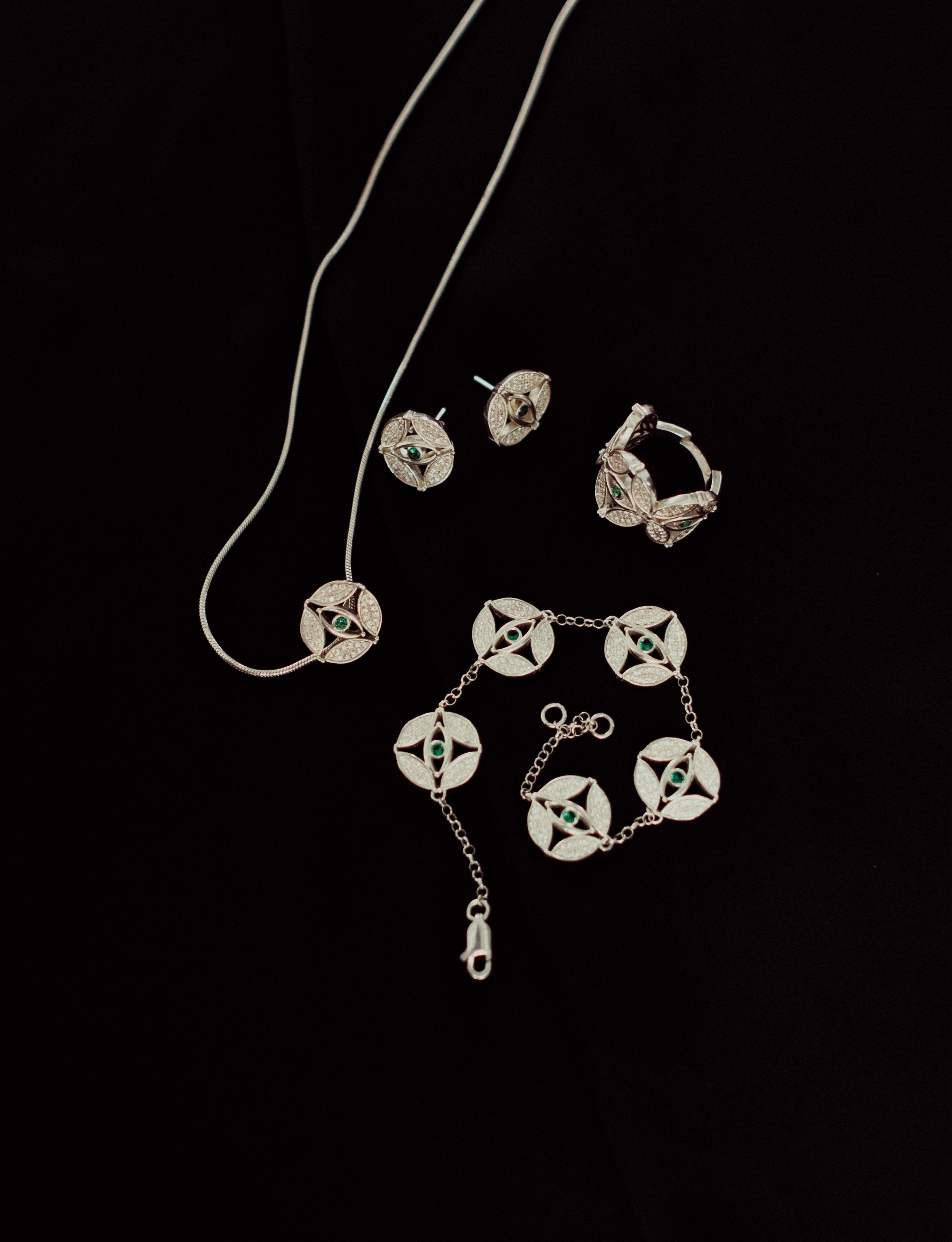 mirada divina joyeria personalizada