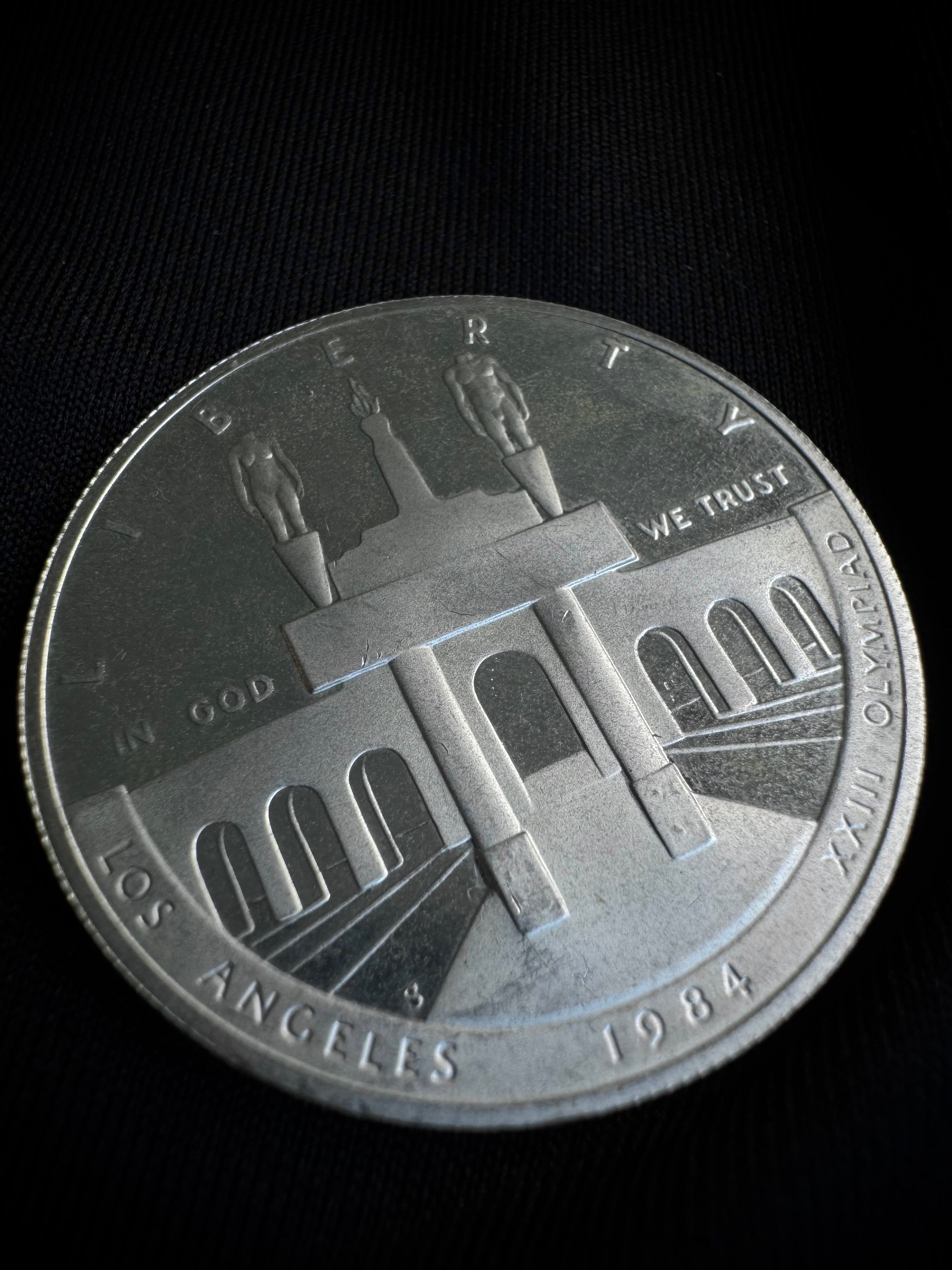 MONEDA USA 1984 27gr / 3.8cm / PLATAMONEDA