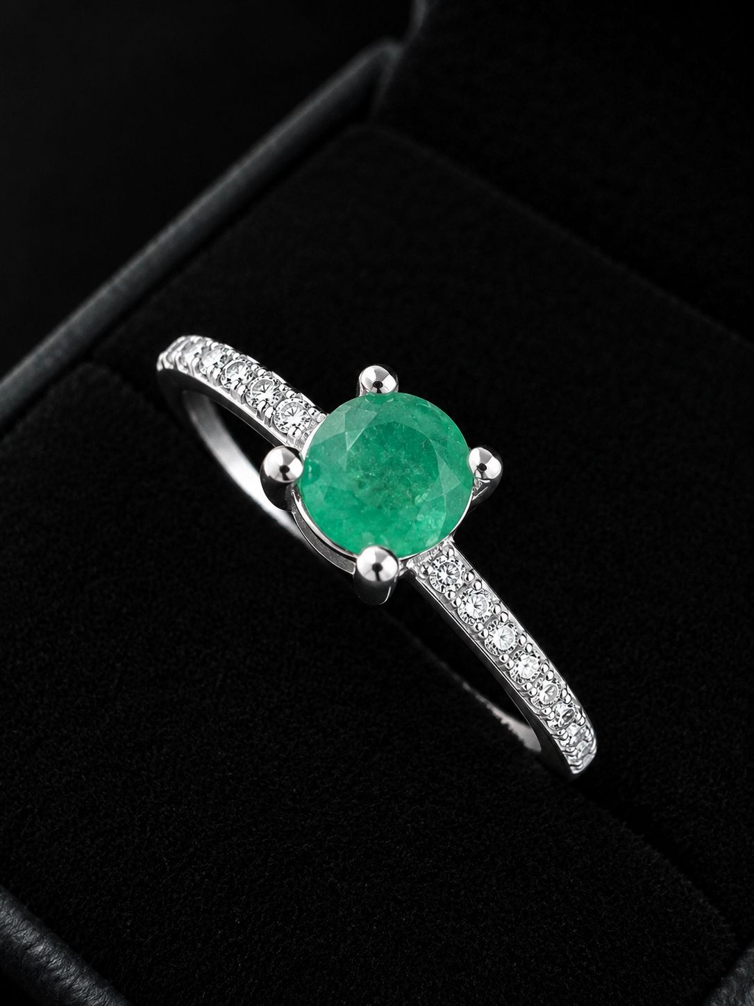 SOLITARIO MARGOT ESMERALDA 1.82gr / TALLA 10 / PLATA (Joya)