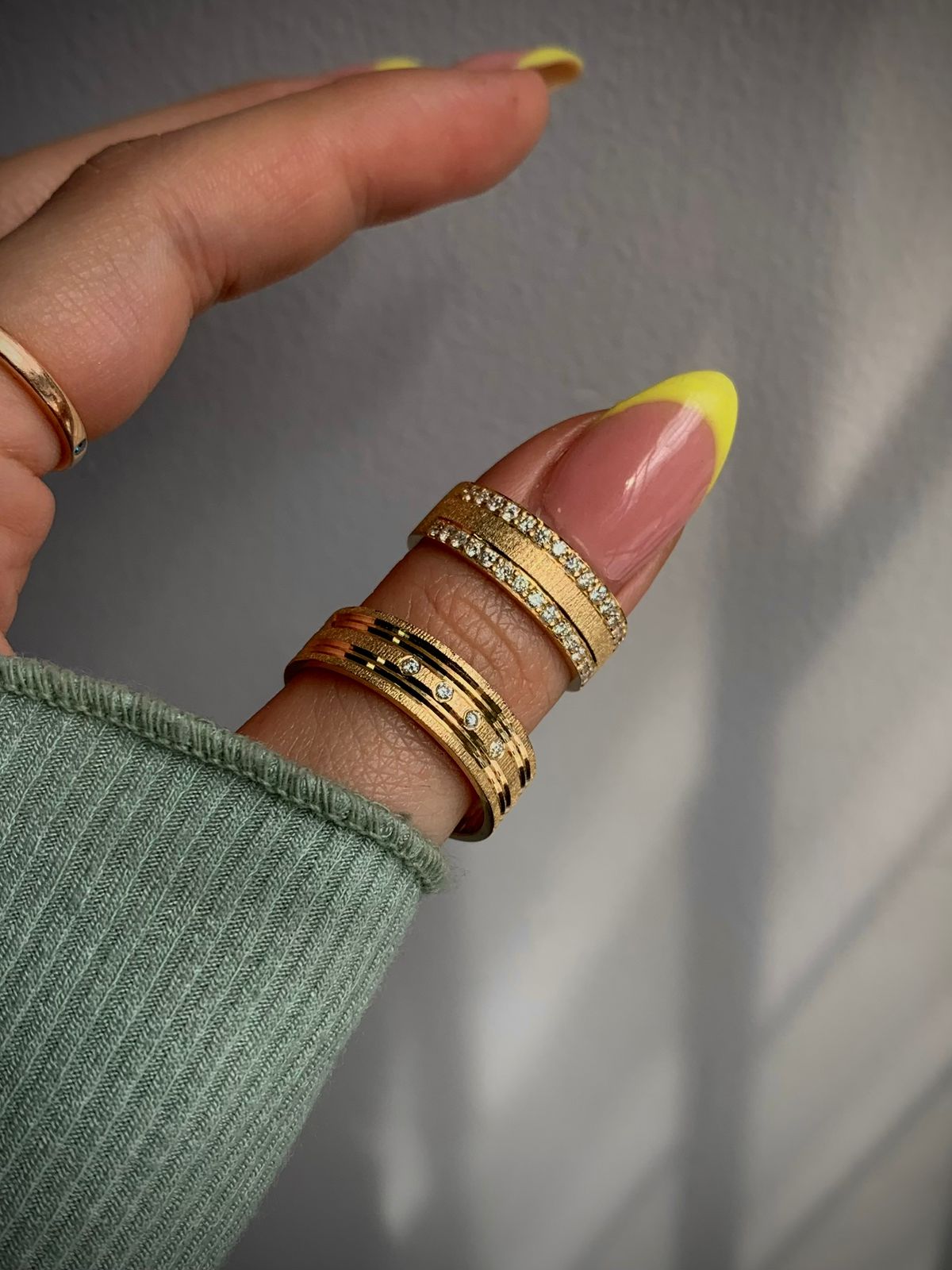 ARGOLLAS ANAFORA 0,60 CTS DIAMANTES / ORO AMARILLO 10GR