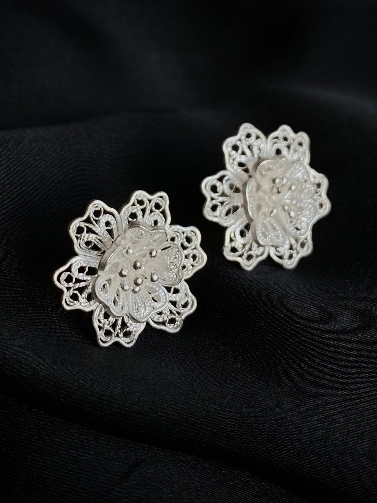TOPOS FLOR FILIGRANA