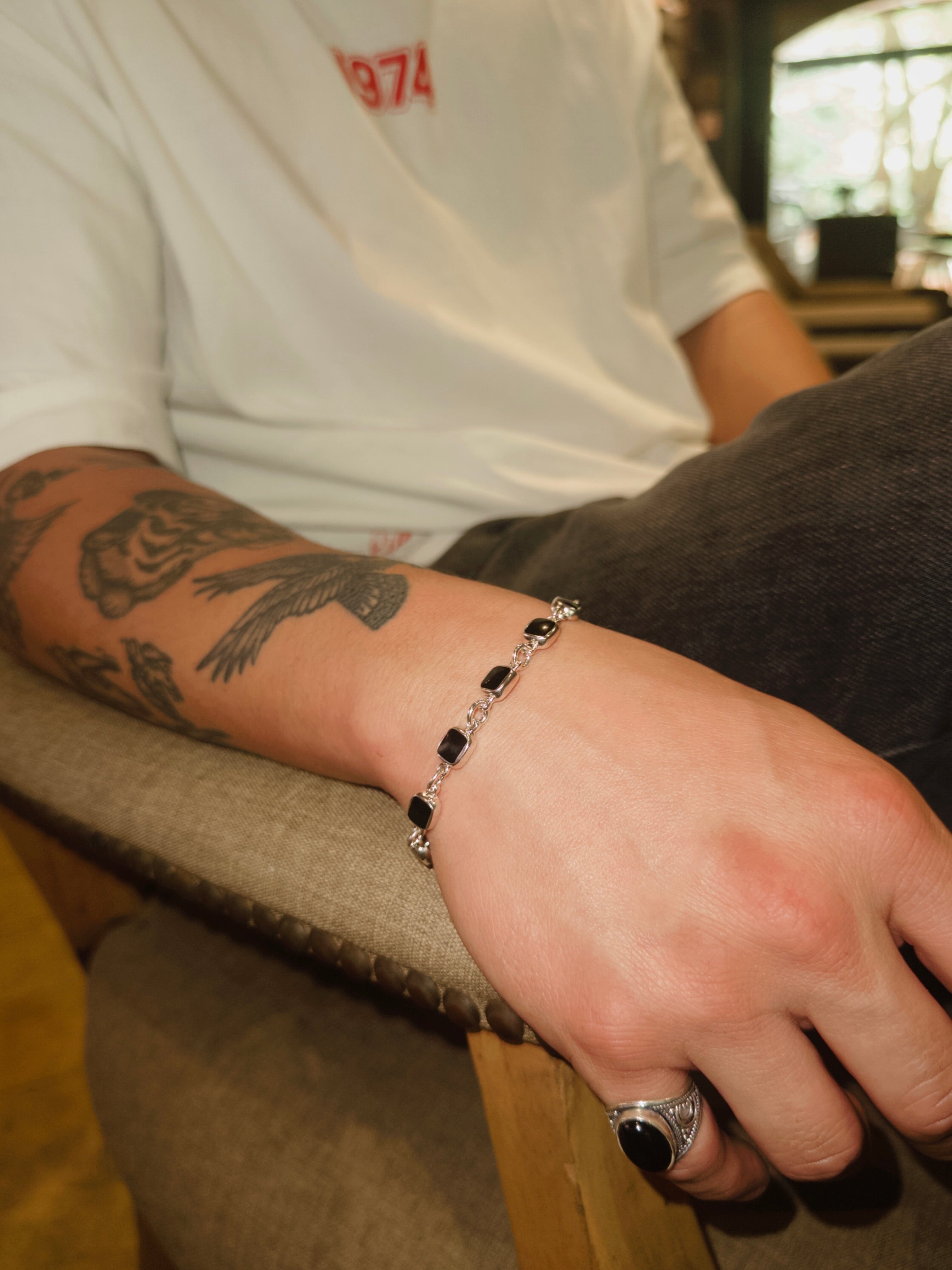 PULSO VINTAGE NEGRO HANDMADE