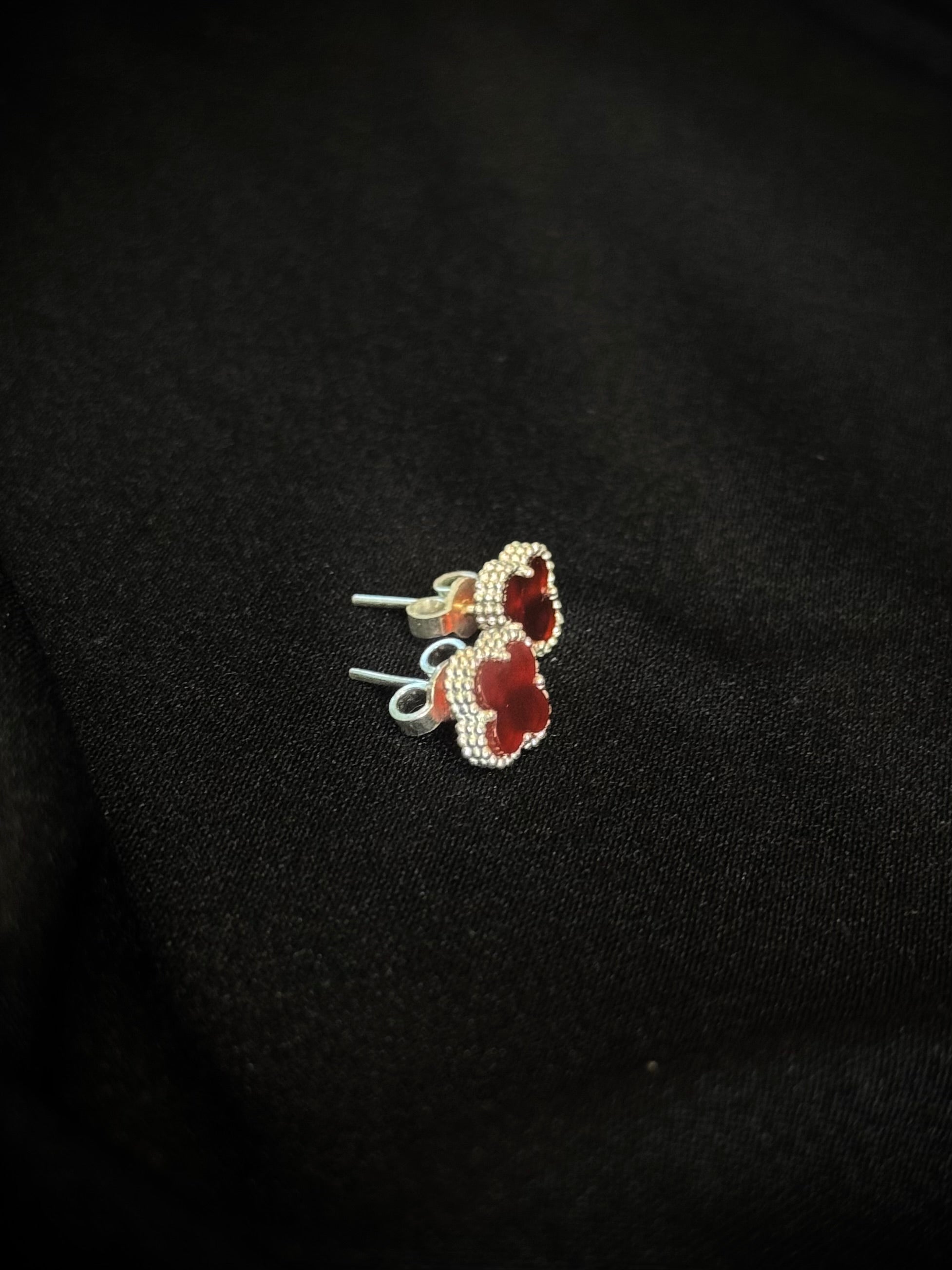TOPOS Trebol Rojo 1.99gr / 1cm / PLATA Esp. Esp.