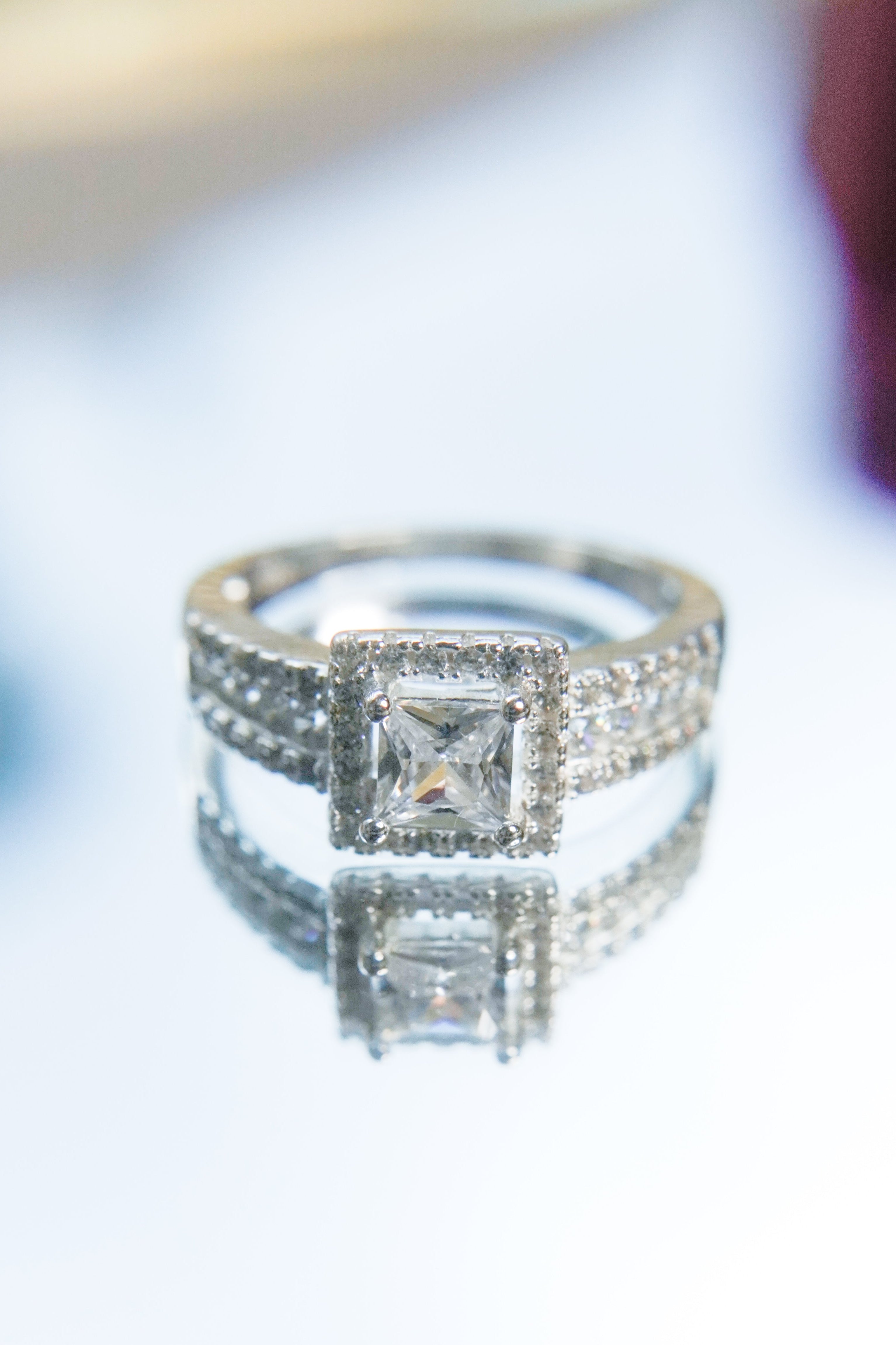 SOLITARIO CUADRADO 4gr / TALLA 7 3/4 / Plata