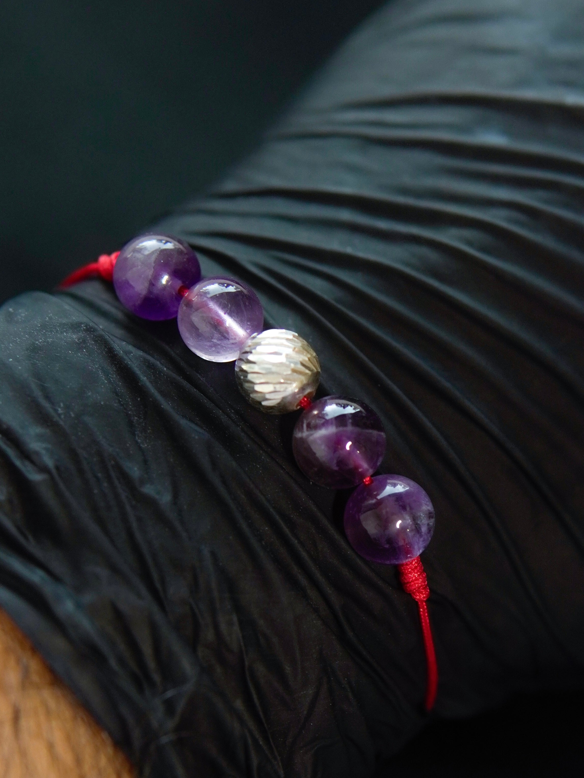 PULSERA AMATISTAS CON 1 BOLA 8MM- 2 BOLAS 4MM 0.86gr / Plata