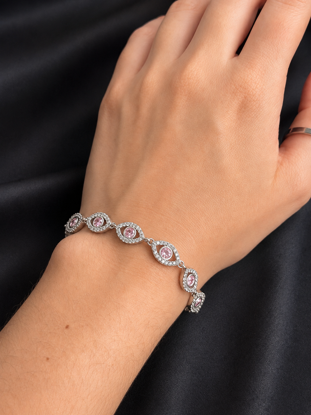 PULSO AJNA SWAROVSKI ROSA 11.29gr / 18cm / PLATA Esp. Esp.