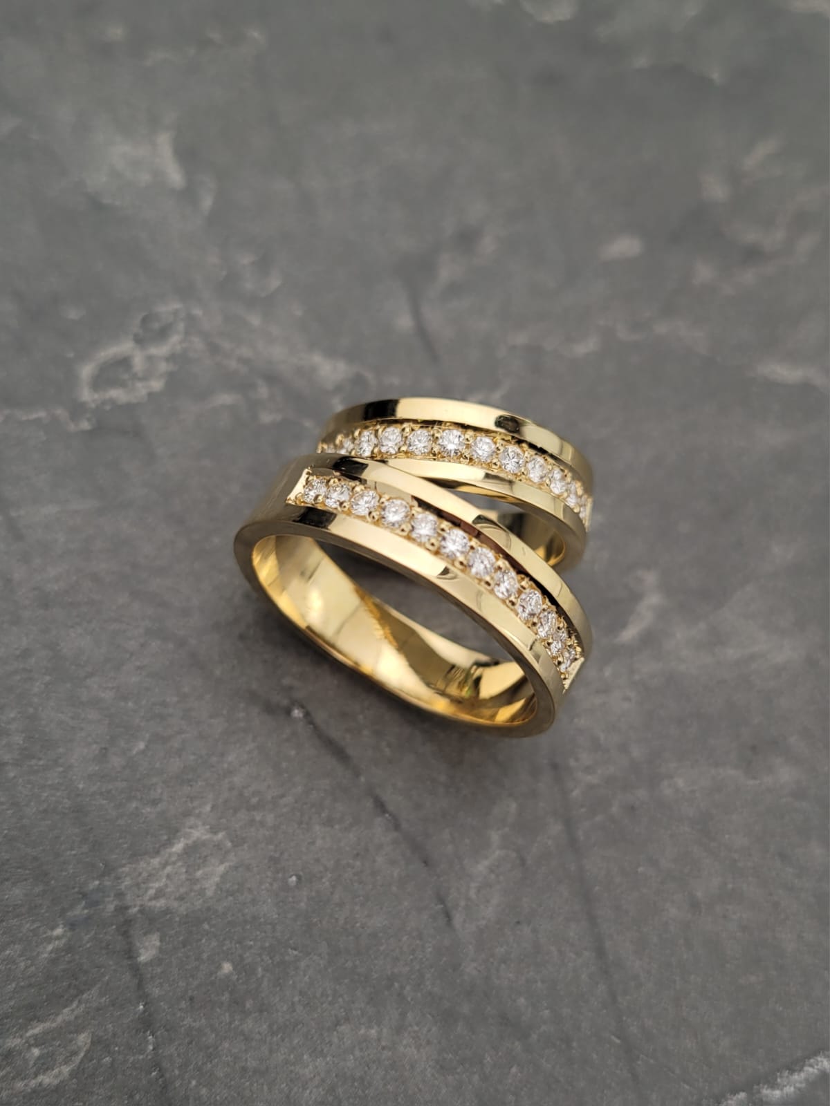 ARGOLLA PAR LUZ 0.40 CTS DIAMANTES 14gr / DOS OROS Nac (Joya)
