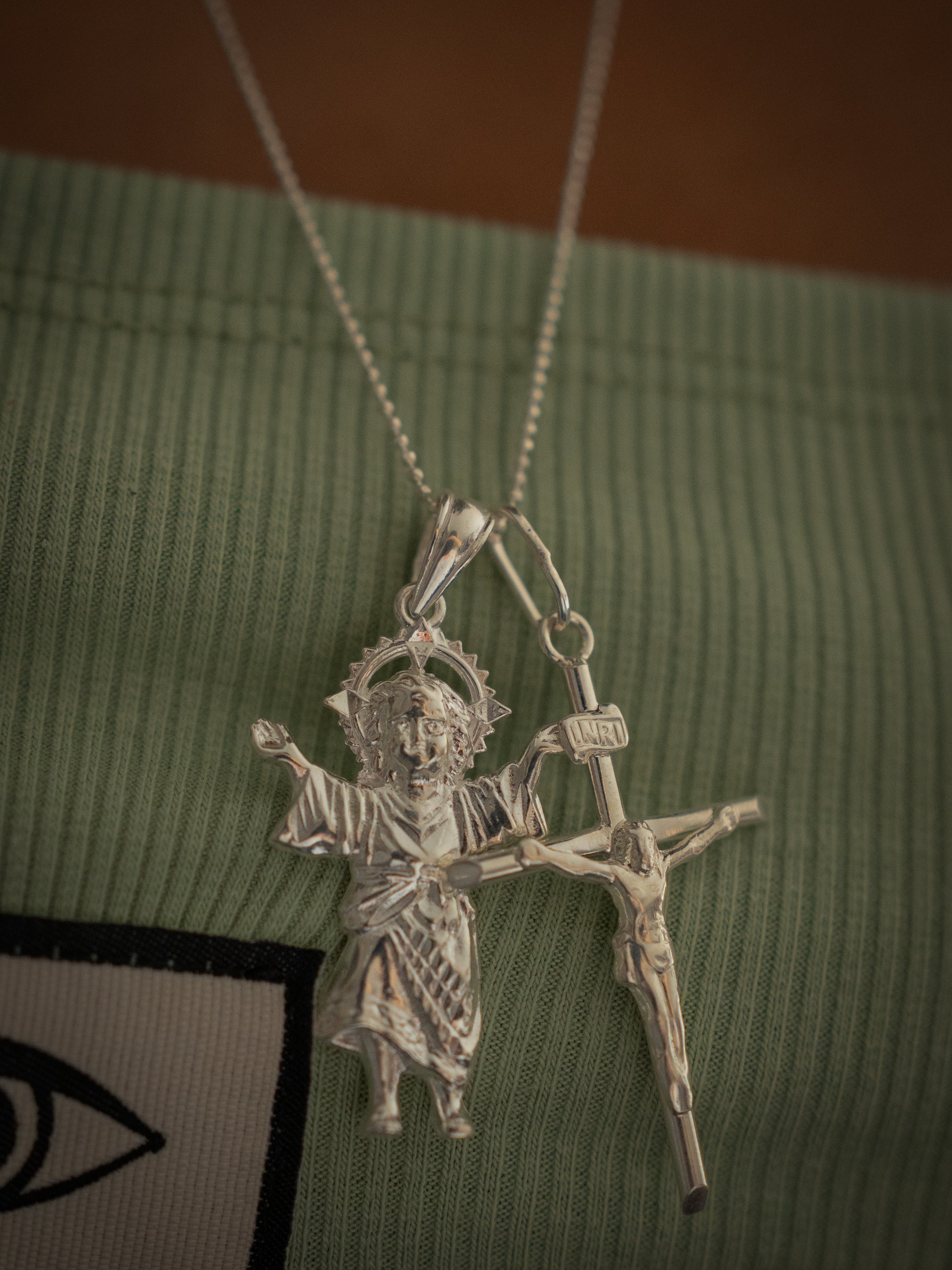 DIJE CRUZ CON CRISTO 5,5CM