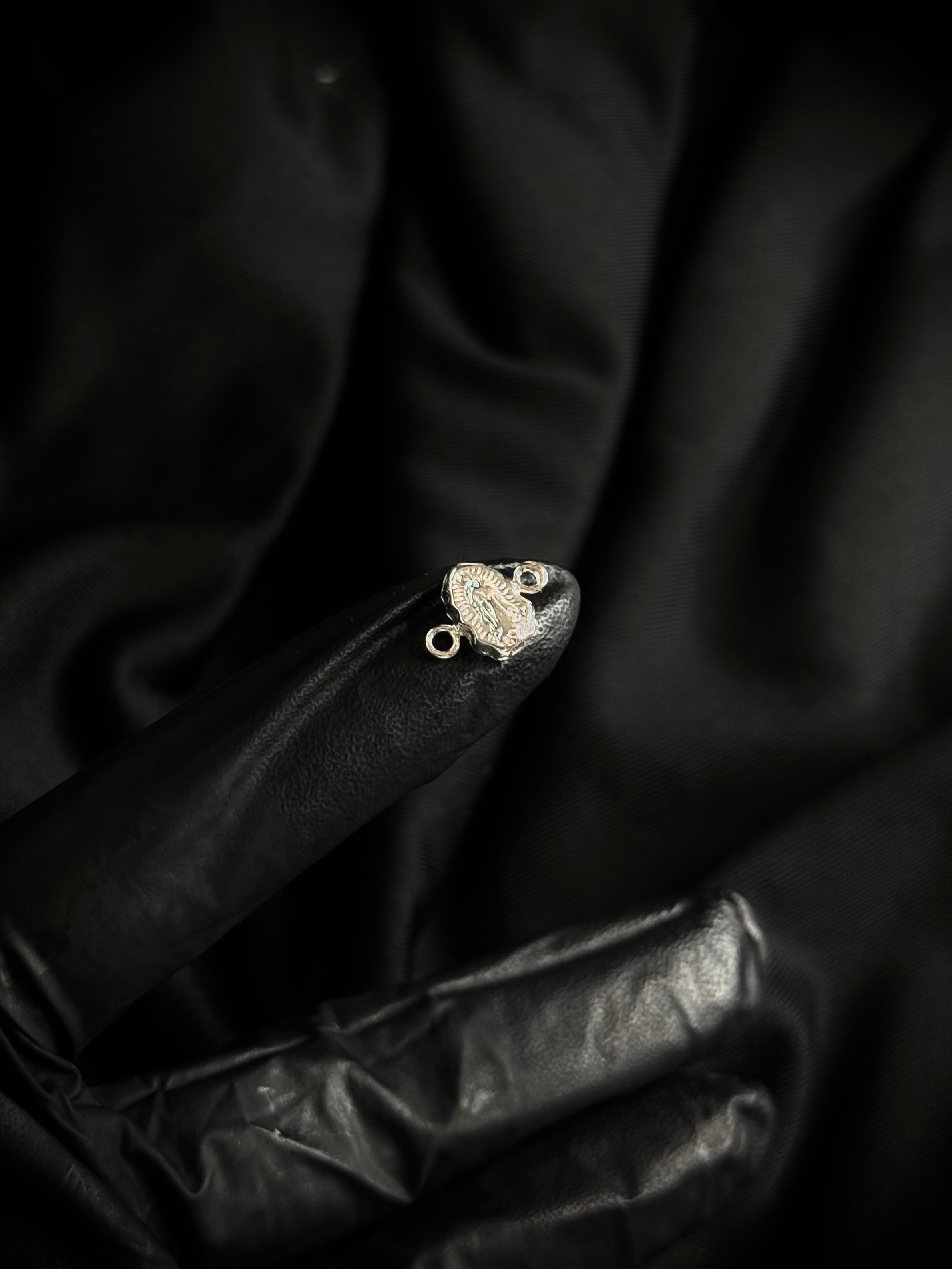 HERRAJE GUADALUPE SILUETA 0.5gr / 0.6cm / PLATA