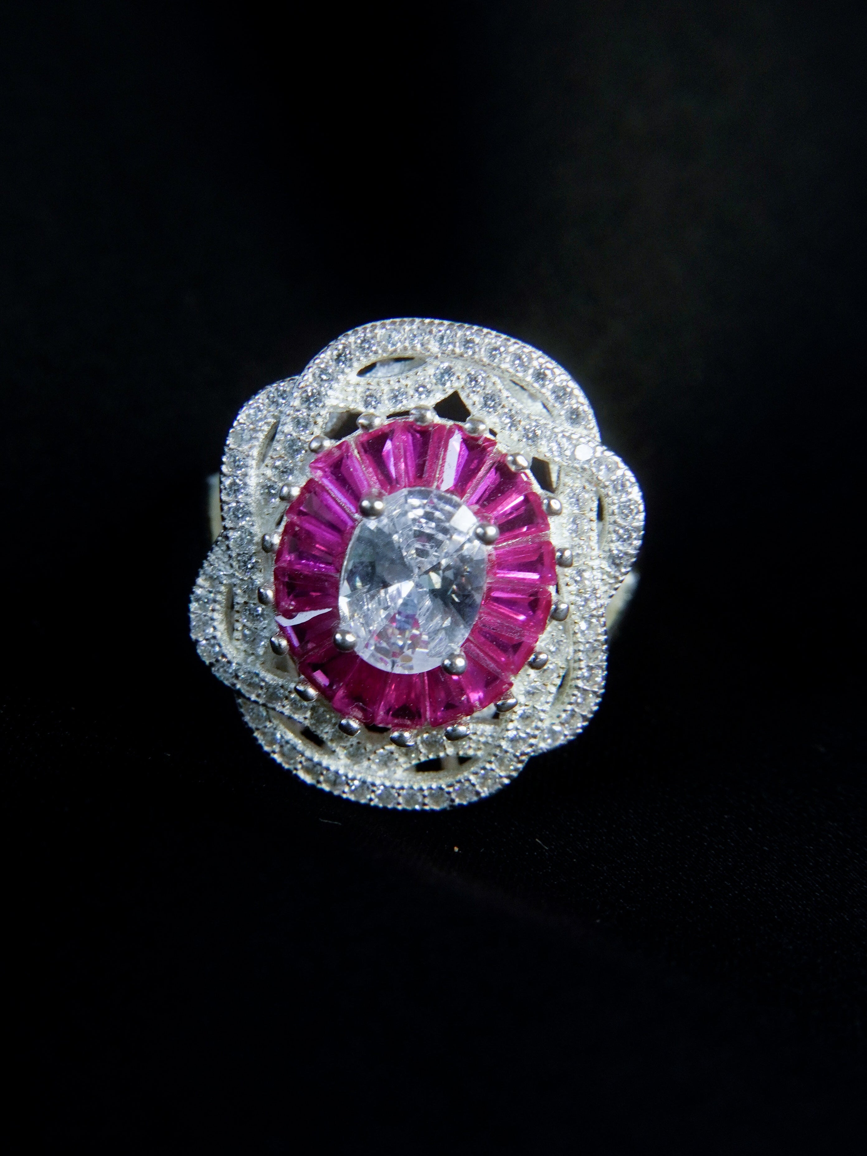 SOLITARIO FLOR FUCSIA 6gr / TALLA 7 / Plata