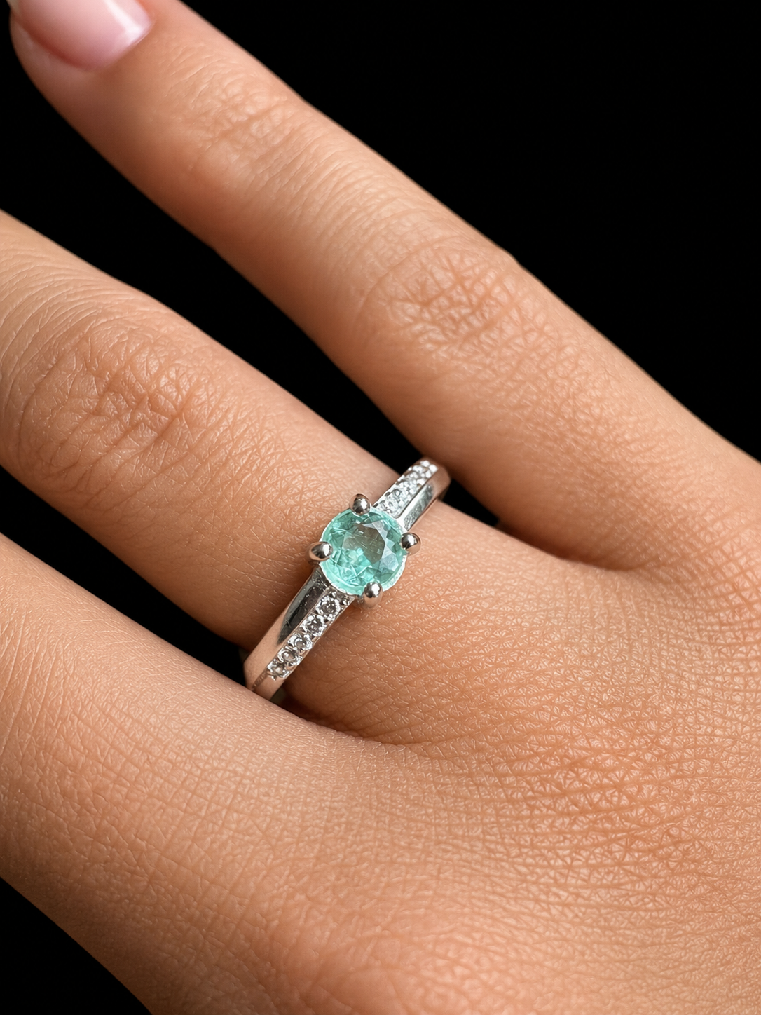 SOLITARIO VERA ESMERALDA SWAROVSKI 1.85gr / TALLA 7 / PLATA (Joya)