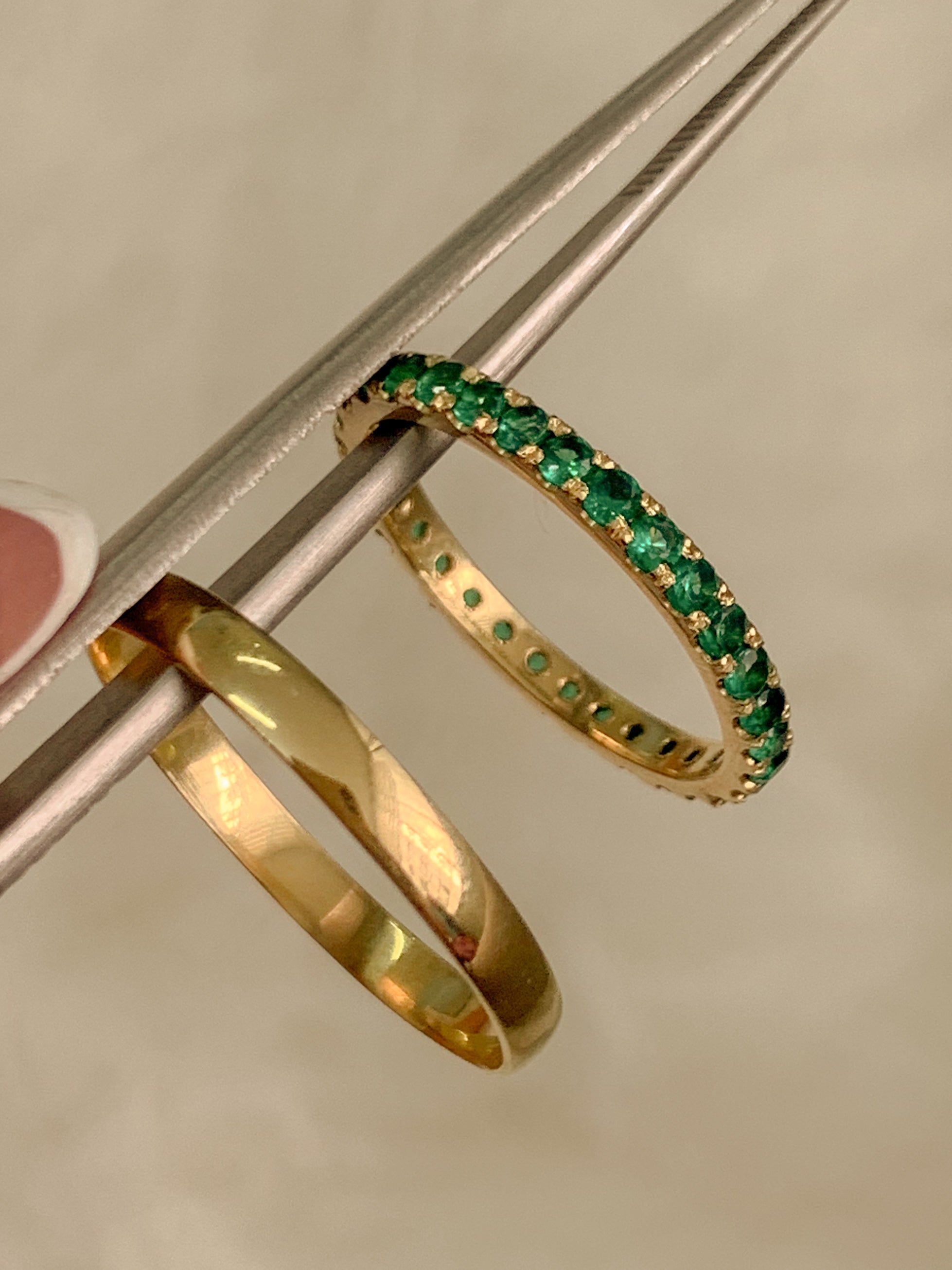 ARGOLLAS ESMERALDA 0,60 CTS / ORO AMARILLO 7GR