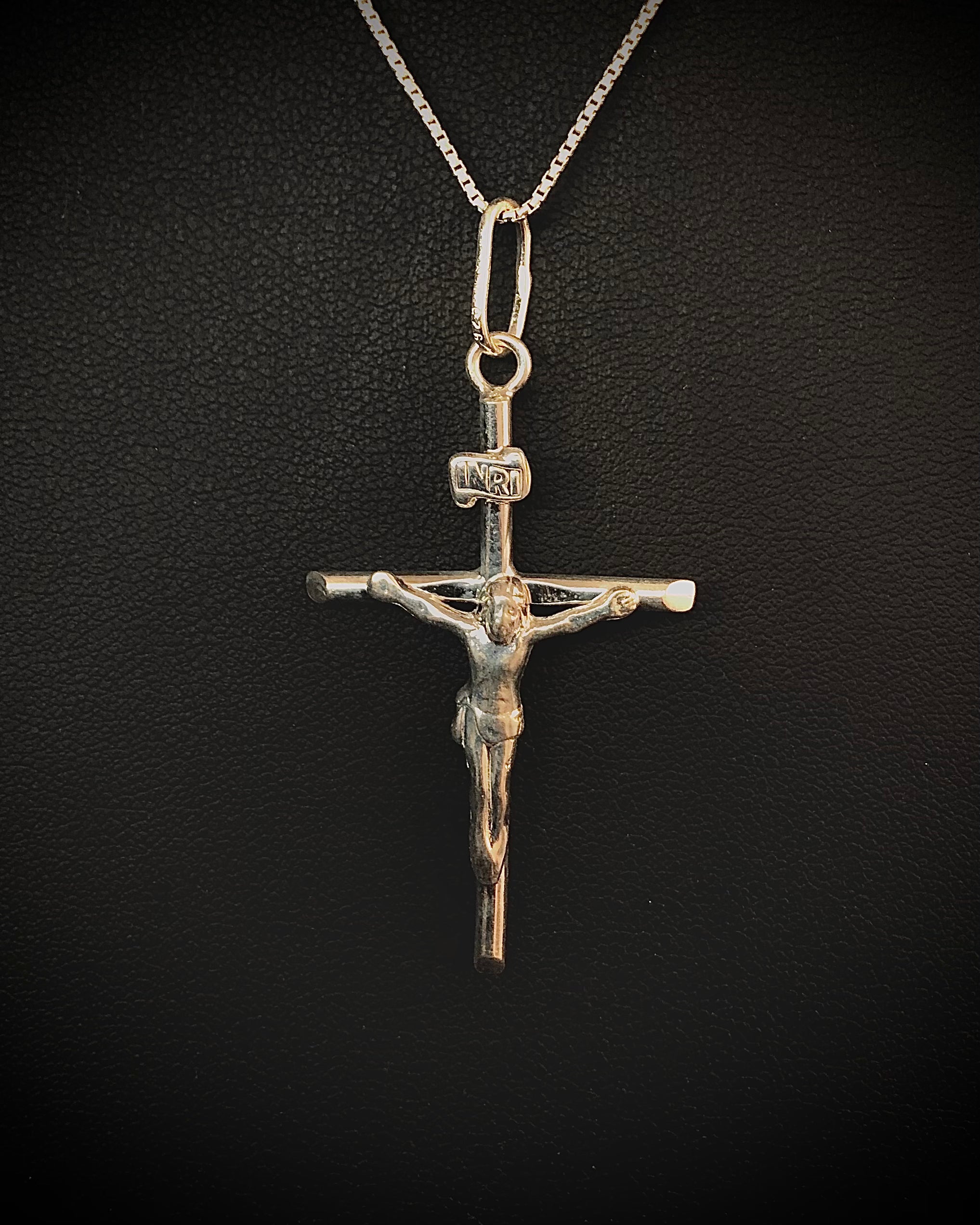 DIJE CRUZ CON CRISTO 5,5CM