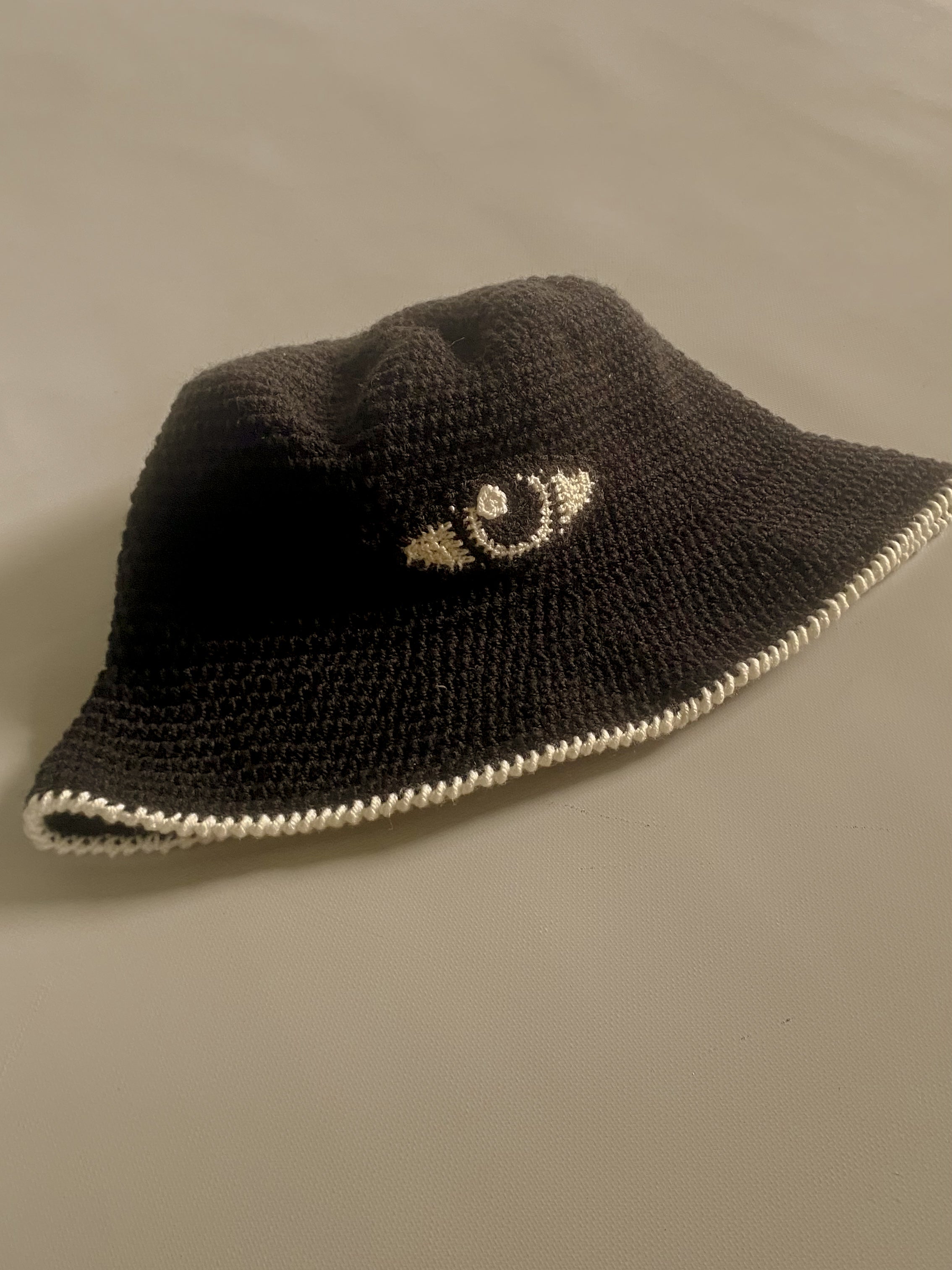 CHILL HAT