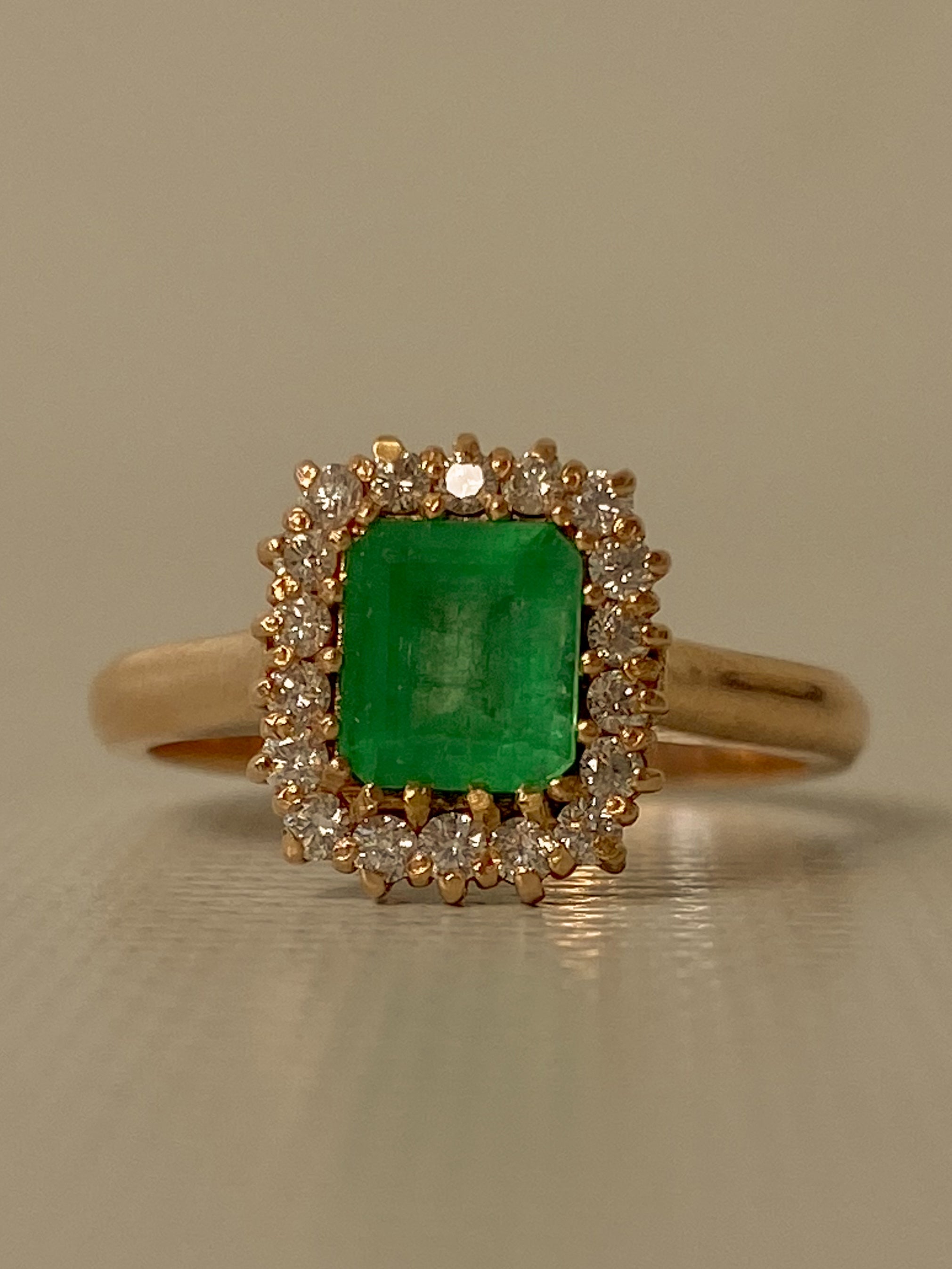 ANILLO NATURAL LOVE 0,30 CTS DIAMANTES 1,05 CTS ESMERALDAS / ORO ROSADO 4,5gr