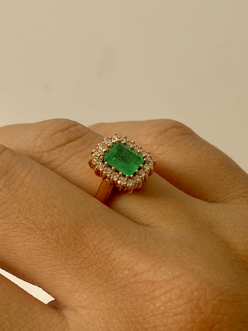 ANILLO NATURAL LOVE 0,30 CTS DIAMANTES 1,05 CTS ESMERALDAS / ORO ROSADO 4,5gr