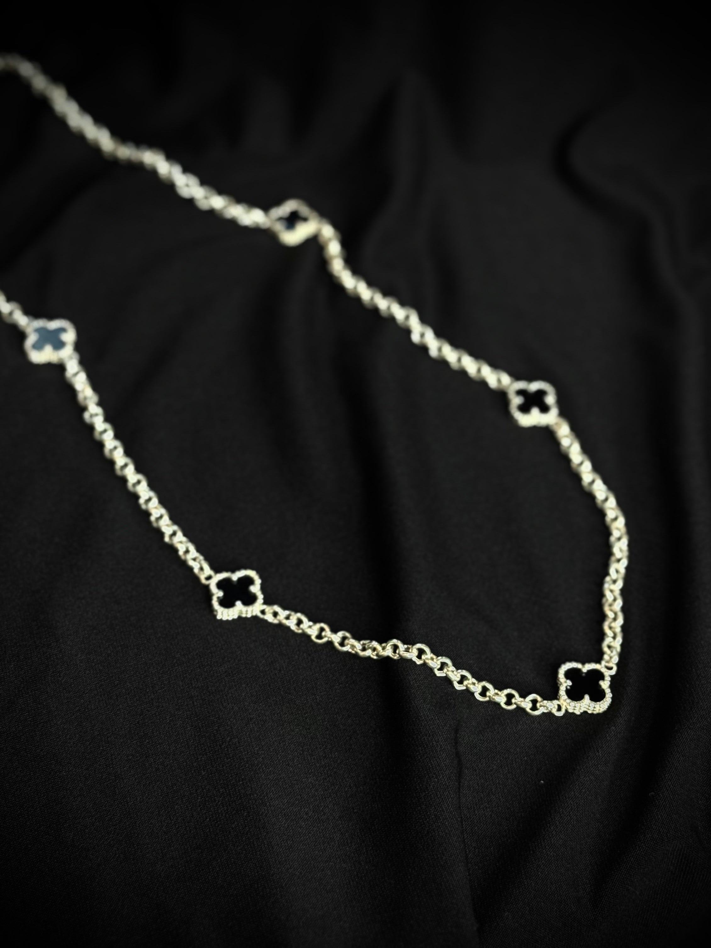 CADENA 5 Trebol negro 16.37gr / 60cm / PLATA Esp. Esp.