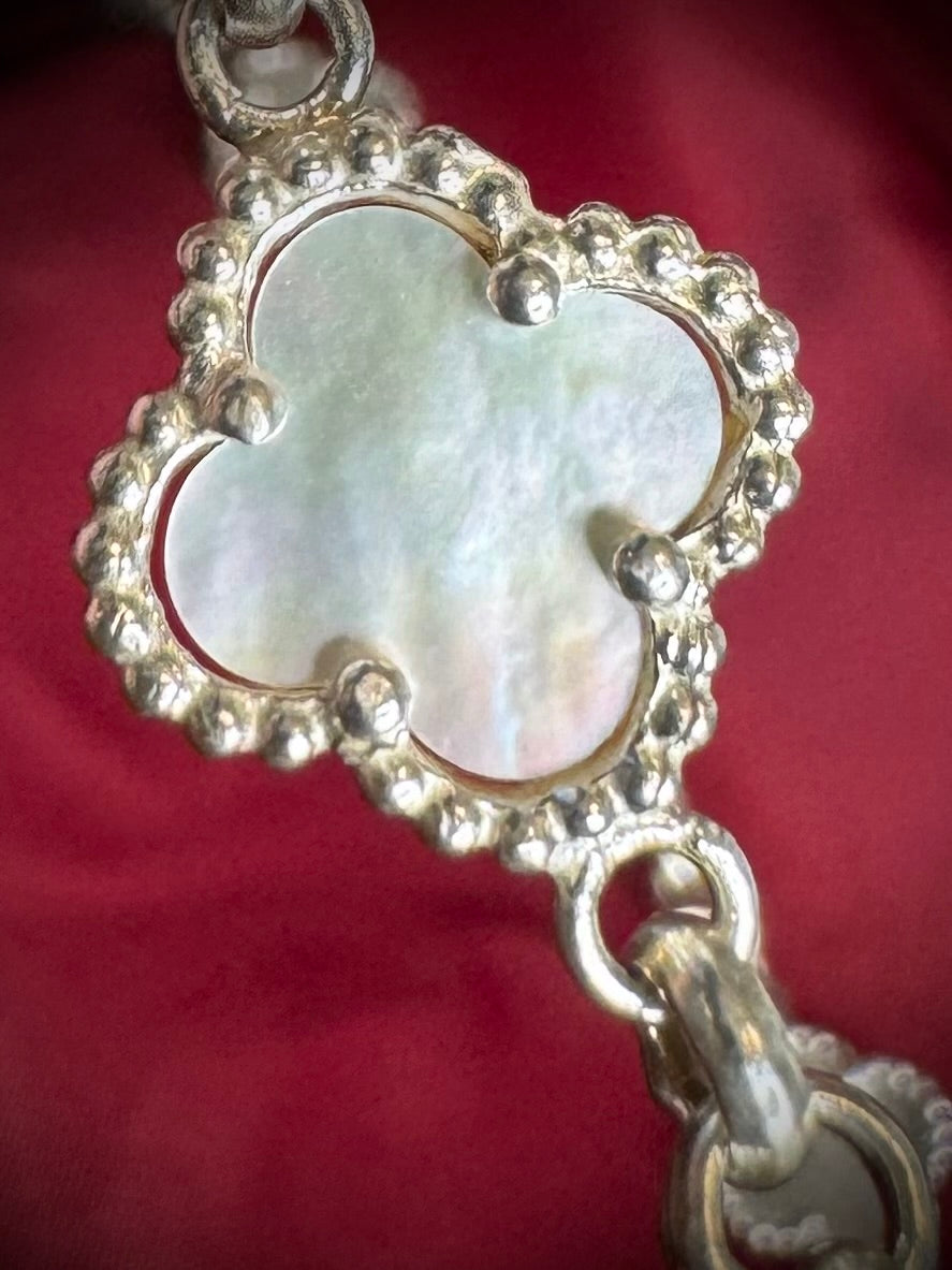 PULSO Trebol blanco 9.67gr / 16cm / PLATA Esp. Esp.