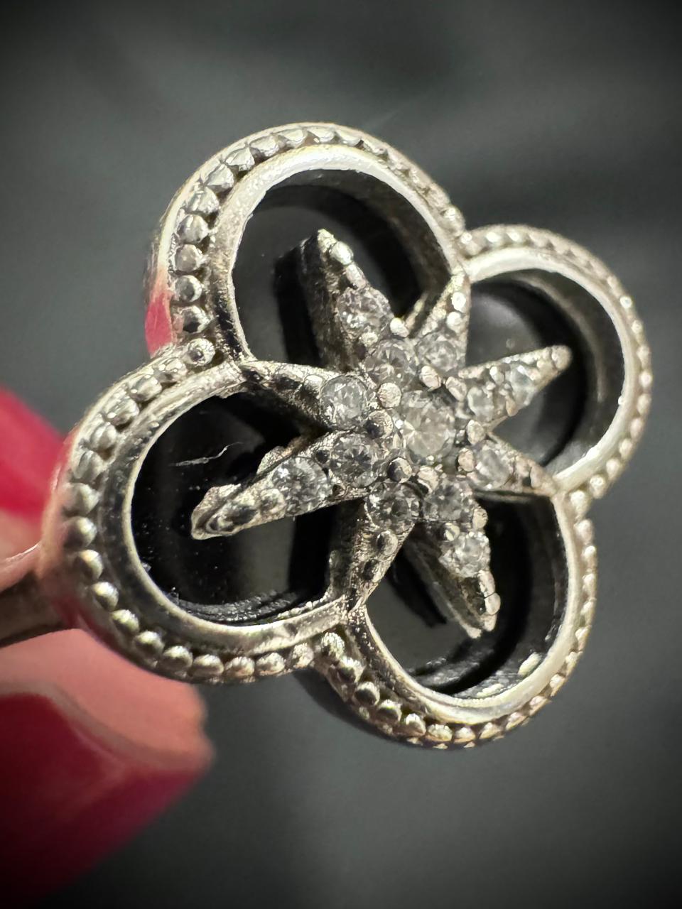 ANILLO LUXURY TREBOL NEGRO
