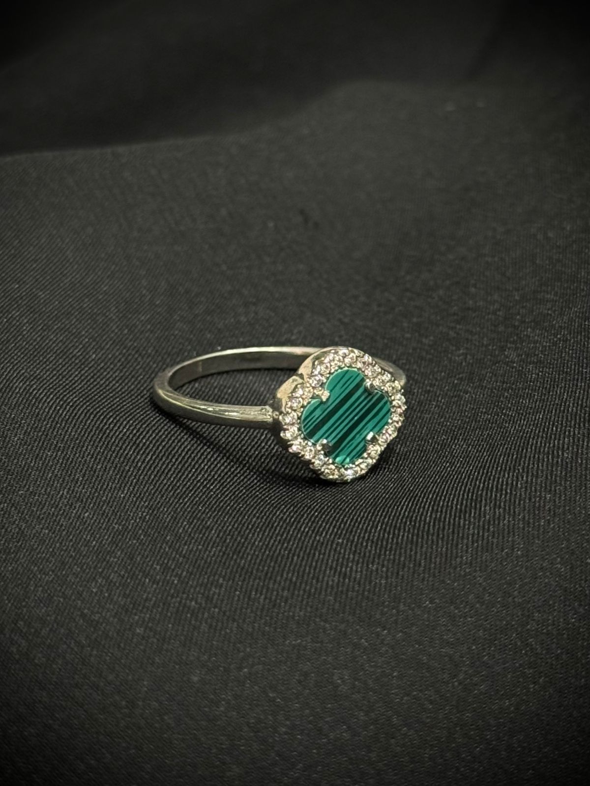 ANILLO TREBOL VERDE