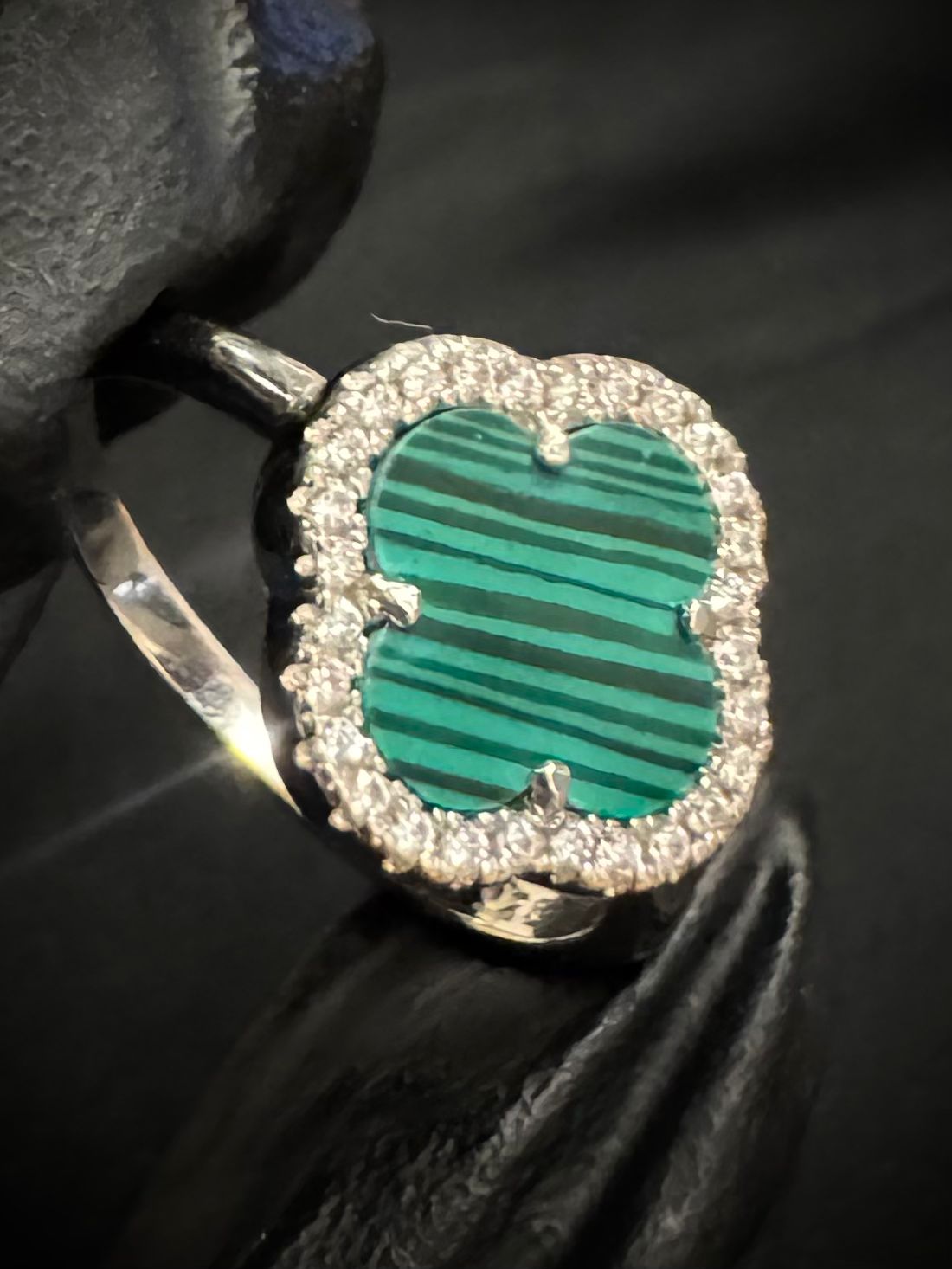 ANILLO TRÉBOL VERDE GRANDE  CIRCONES  SWAROVSKI