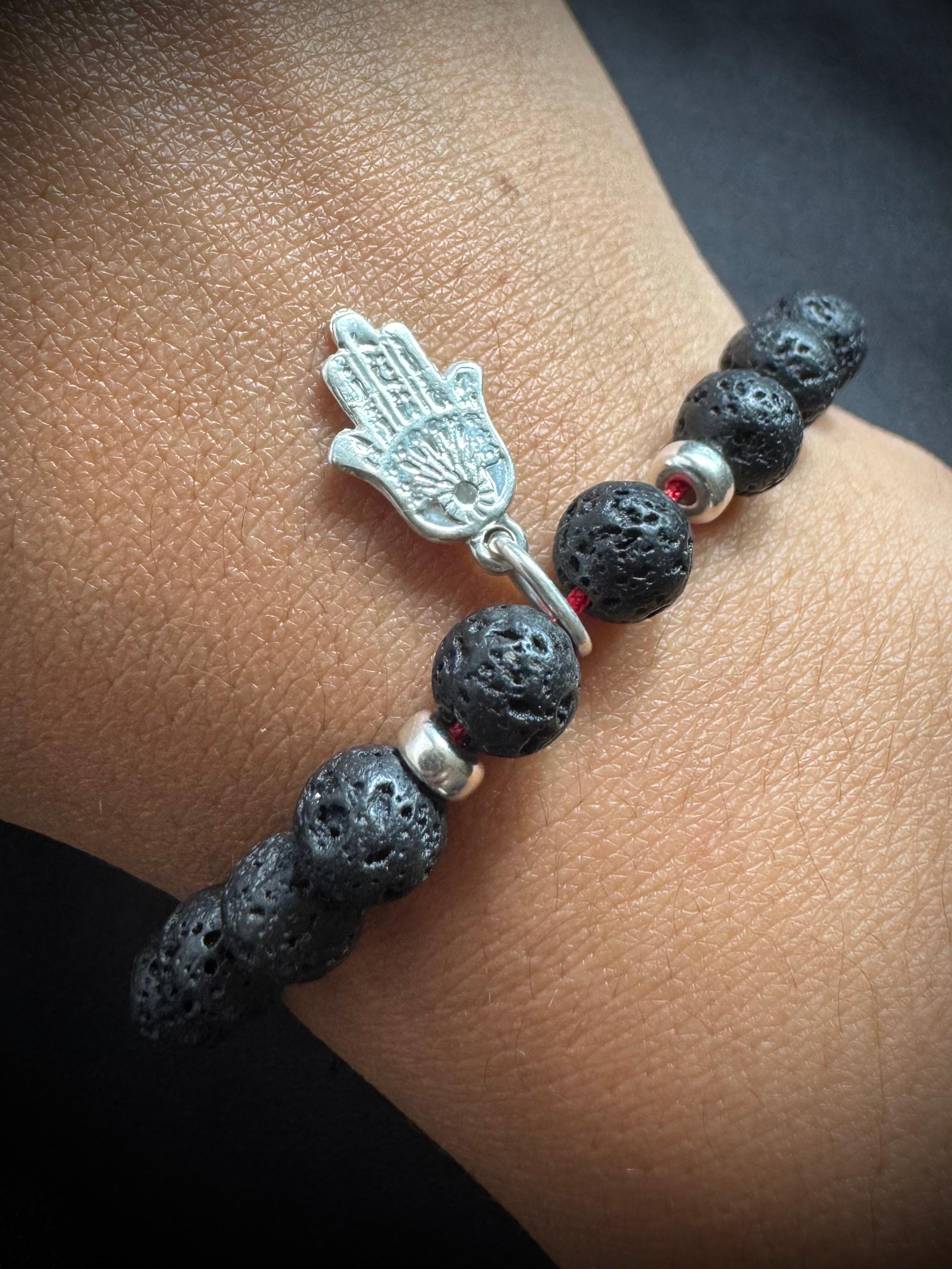 PULSERA MANO HAMSA VOLCANICA